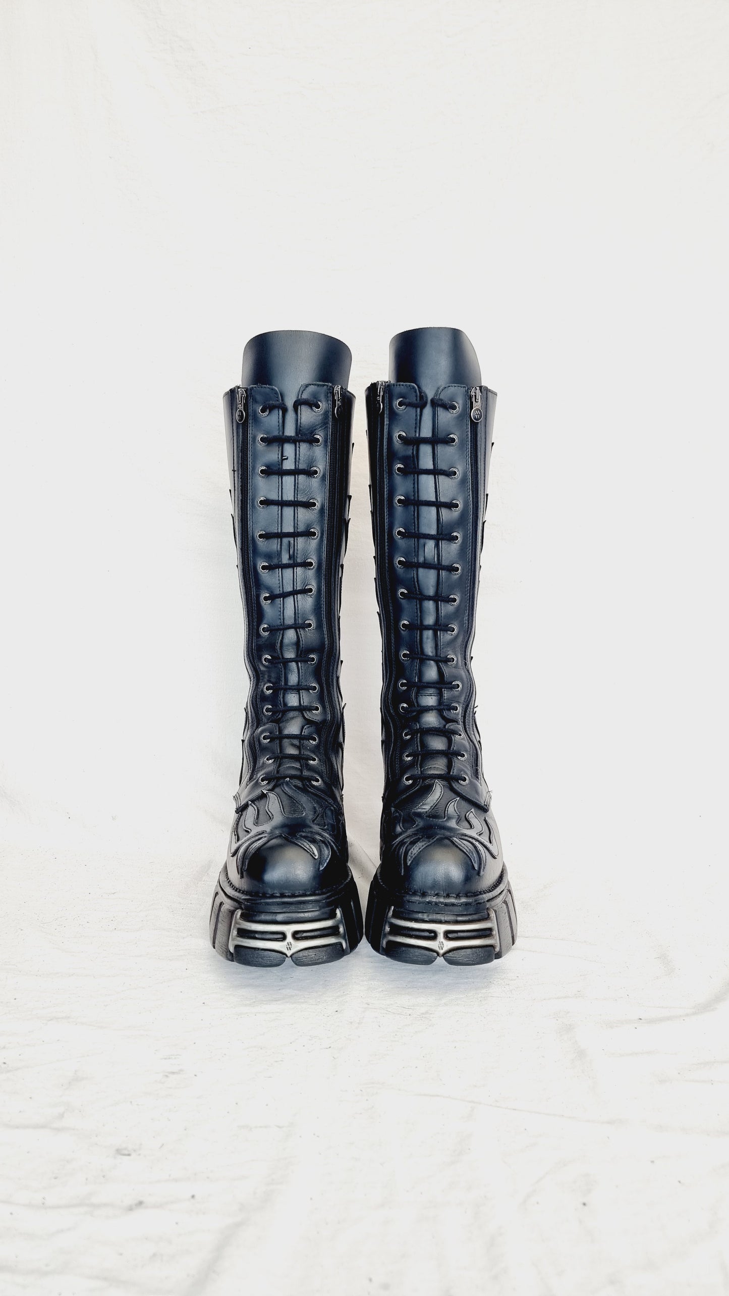 EU 45 / UK 10.5 New Rock Boots