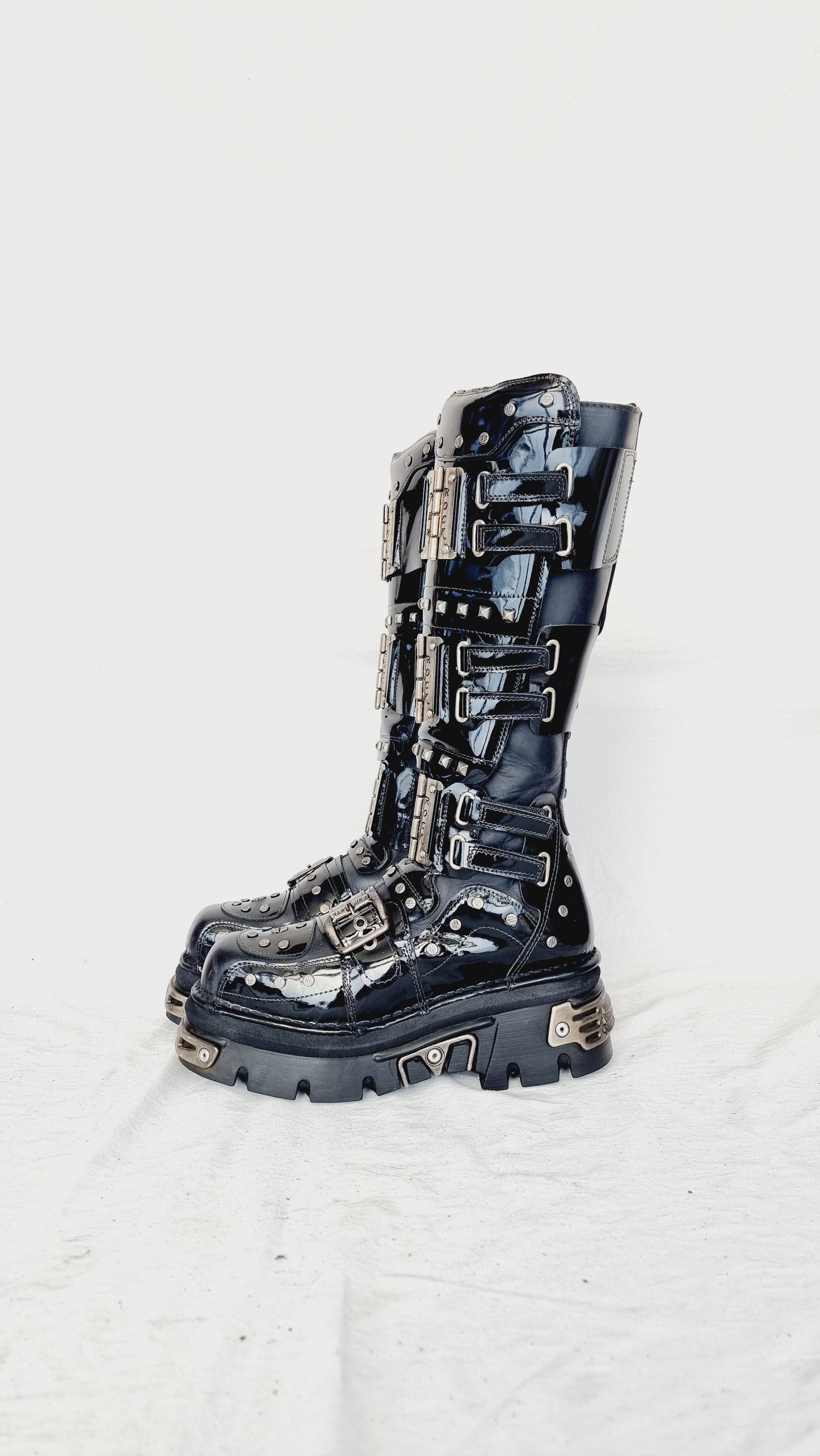 EU 43 / UK 9 New Rock Boots