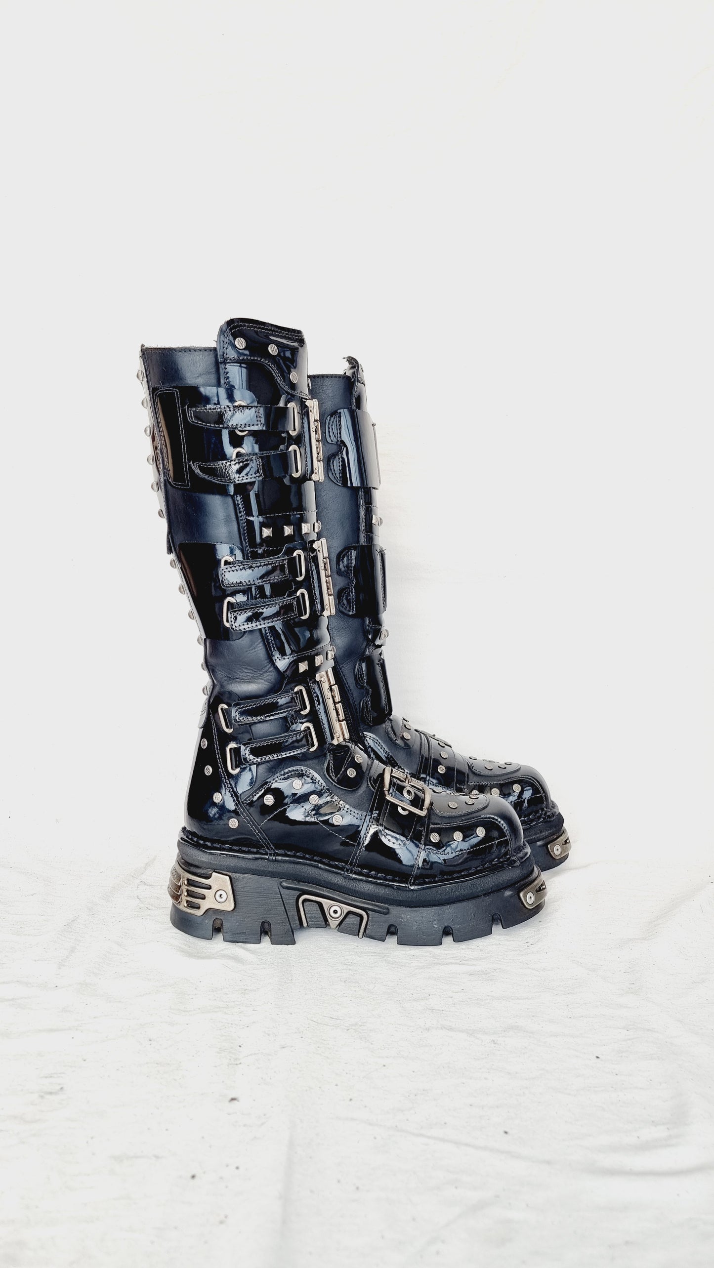 EU 43 / UK 9 New Rock Boots