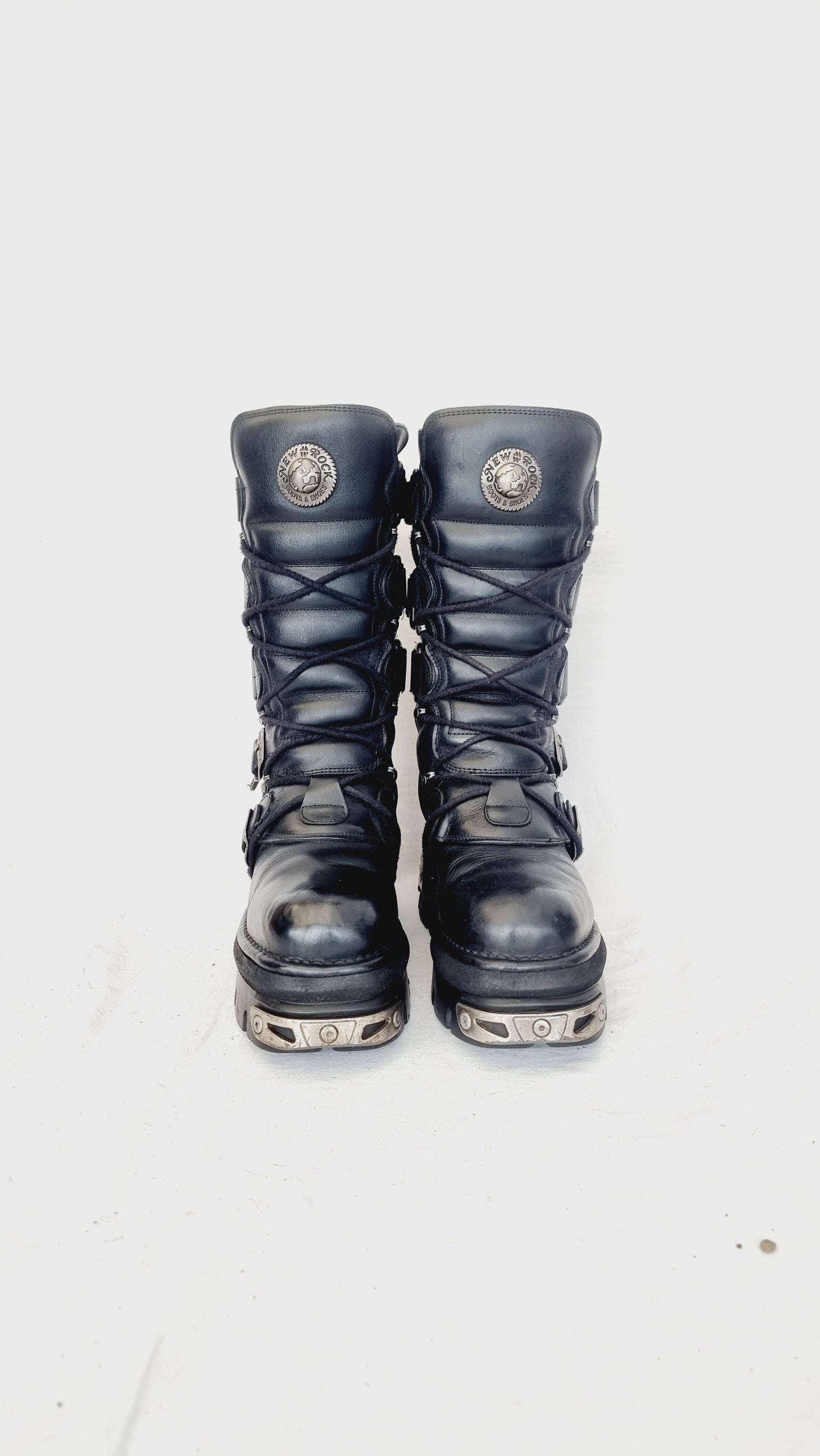 EU 41 / UK 7.5 New Rock Boots