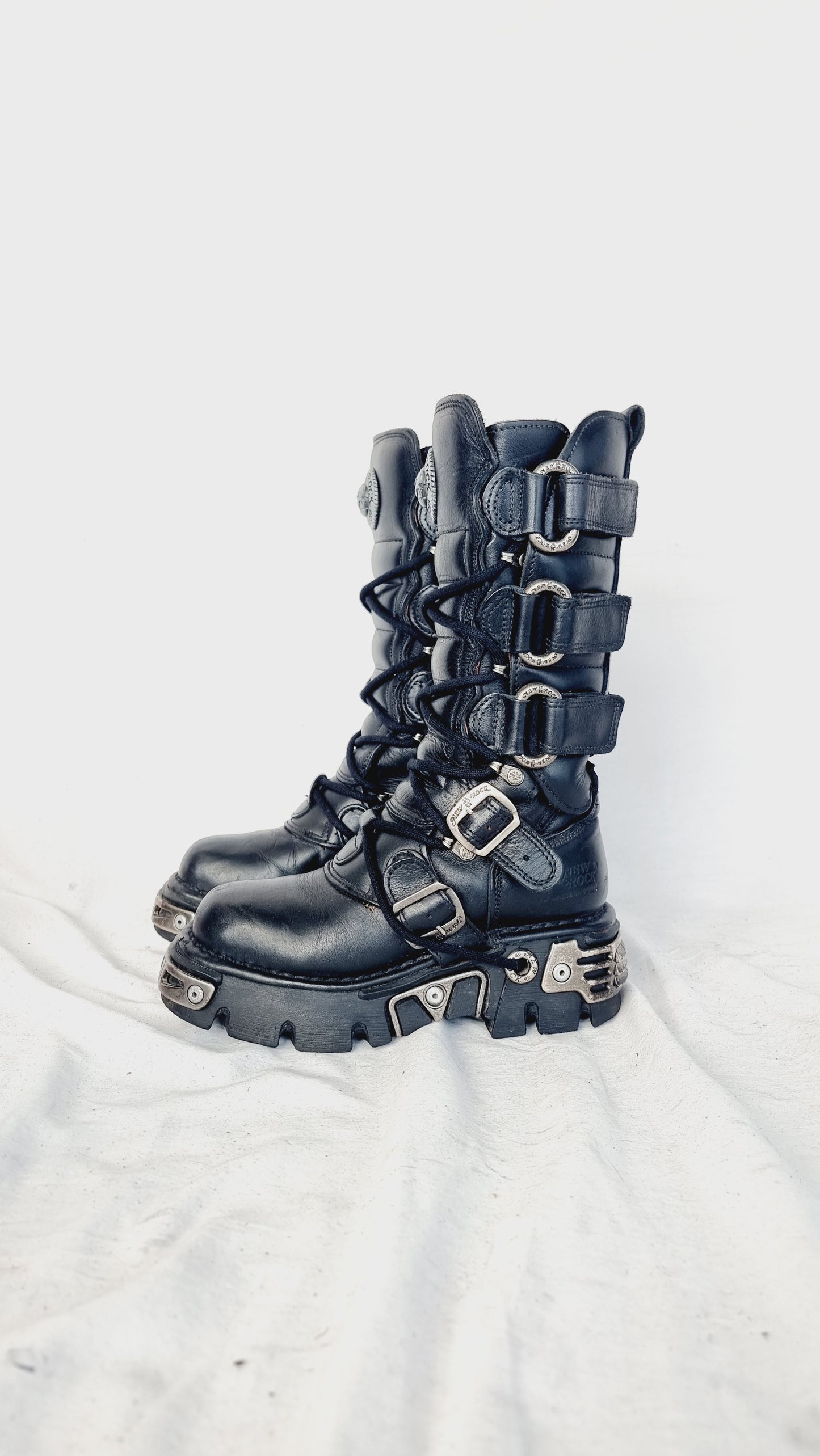 EU 36 / UK 3 New Rock Boots