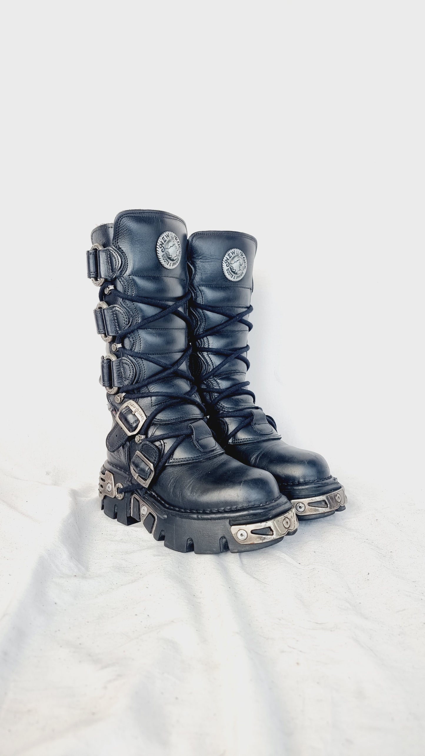 EU 36 / UK 3 New Rock Boots