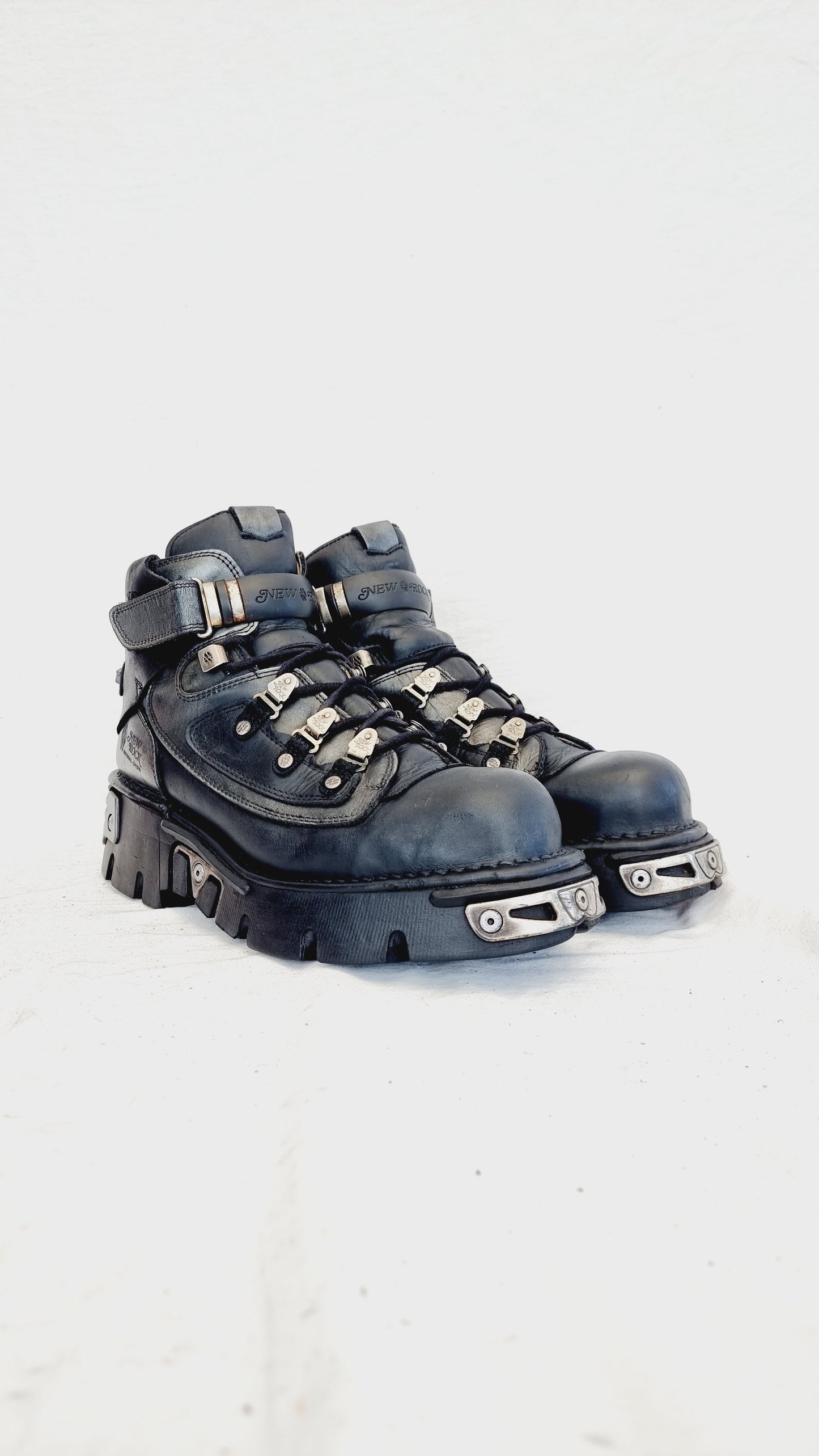 EU 47 / UK 11.5 New Rock Boots