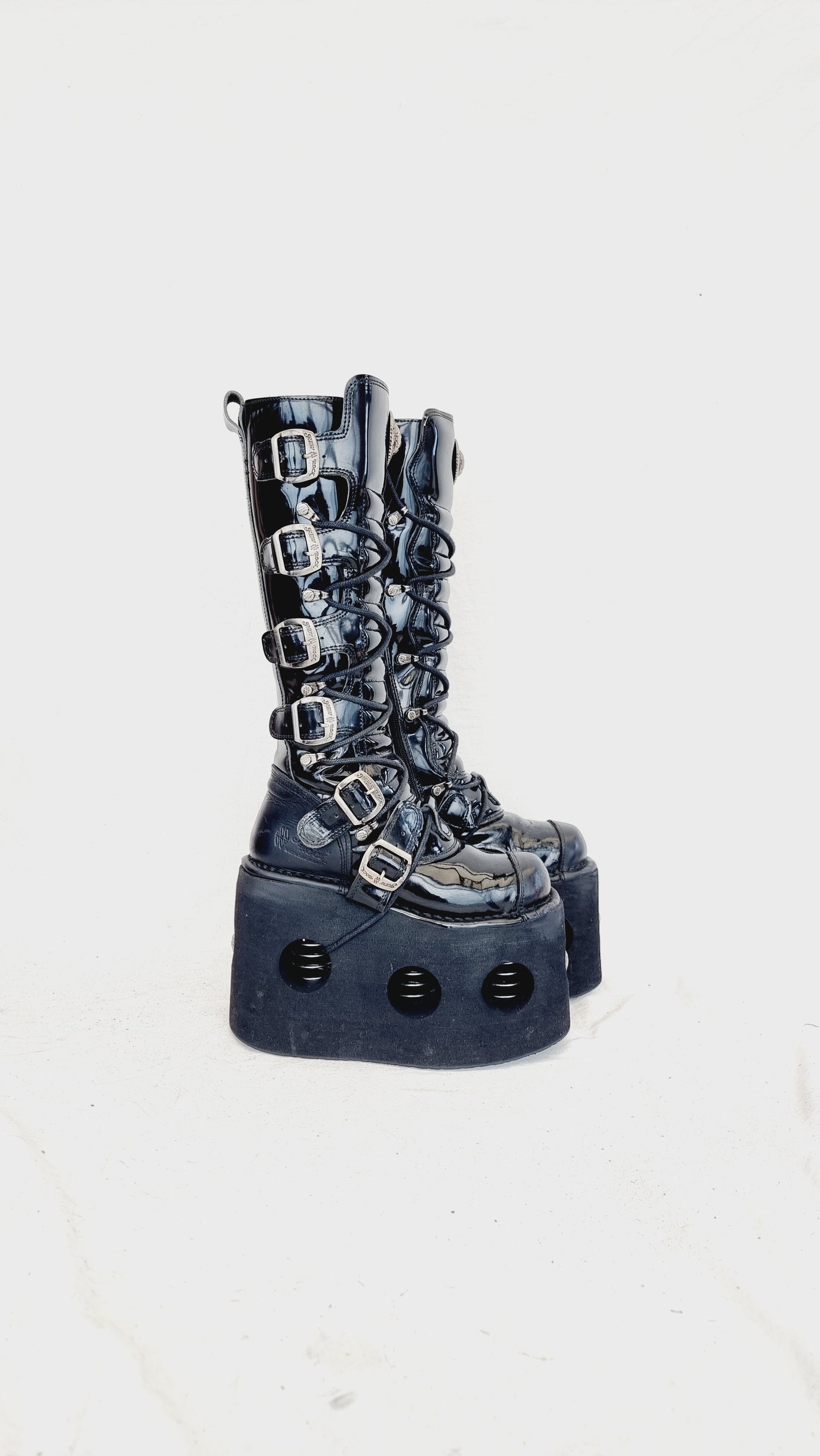 EU 36 / UK 3 New Rock Boots