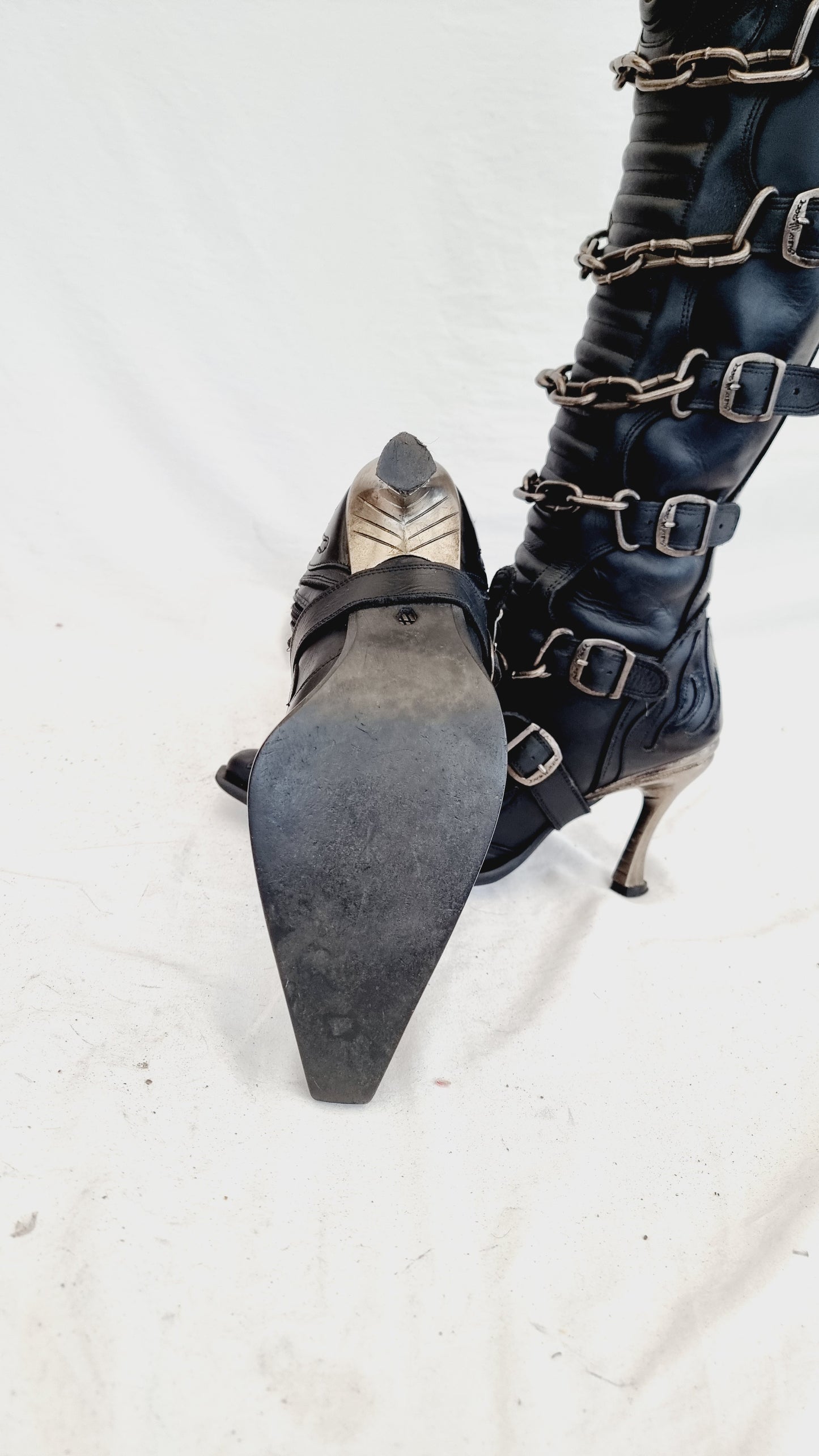 EU 38 / UK 5 New Rock Boots