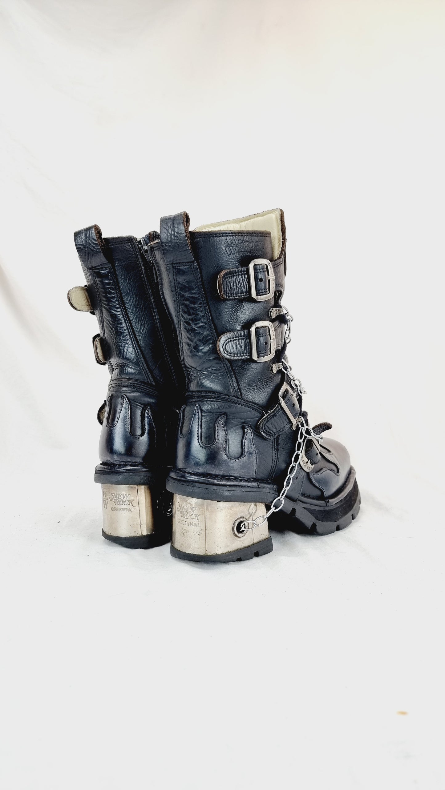 EU 41 / UK 7.5 New Rock Boots