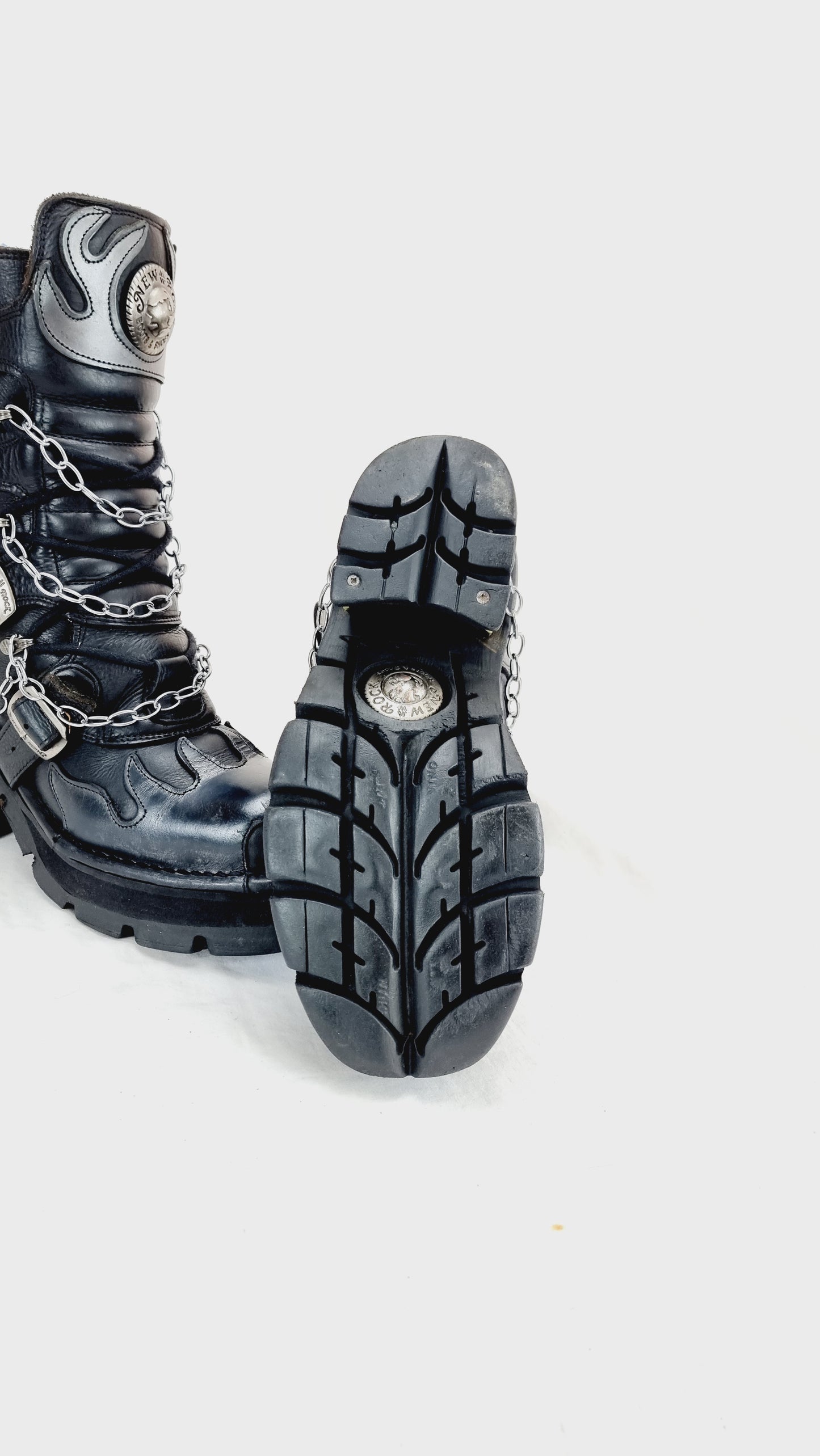 EU 41 / UK 7.5 New Rock Boots