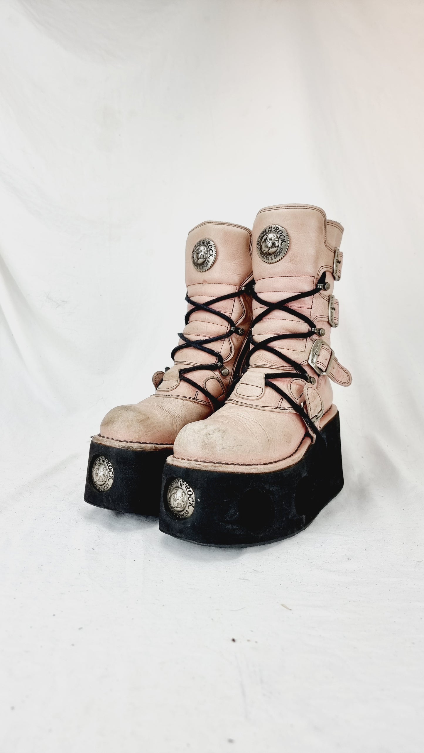 EU 38 / UK 5 New Rock Boots