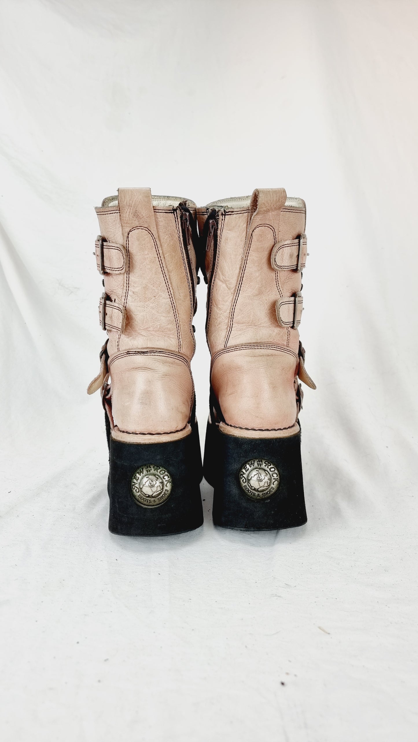 EU 38 / UK 5 New Rock Boots