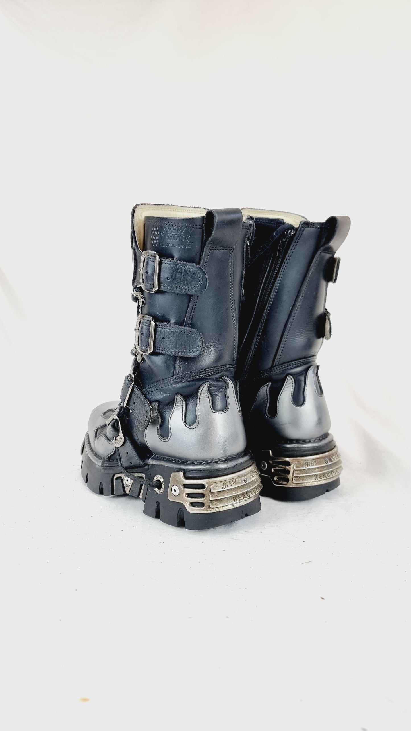 EU 40 / UK 7 New Rock Boots