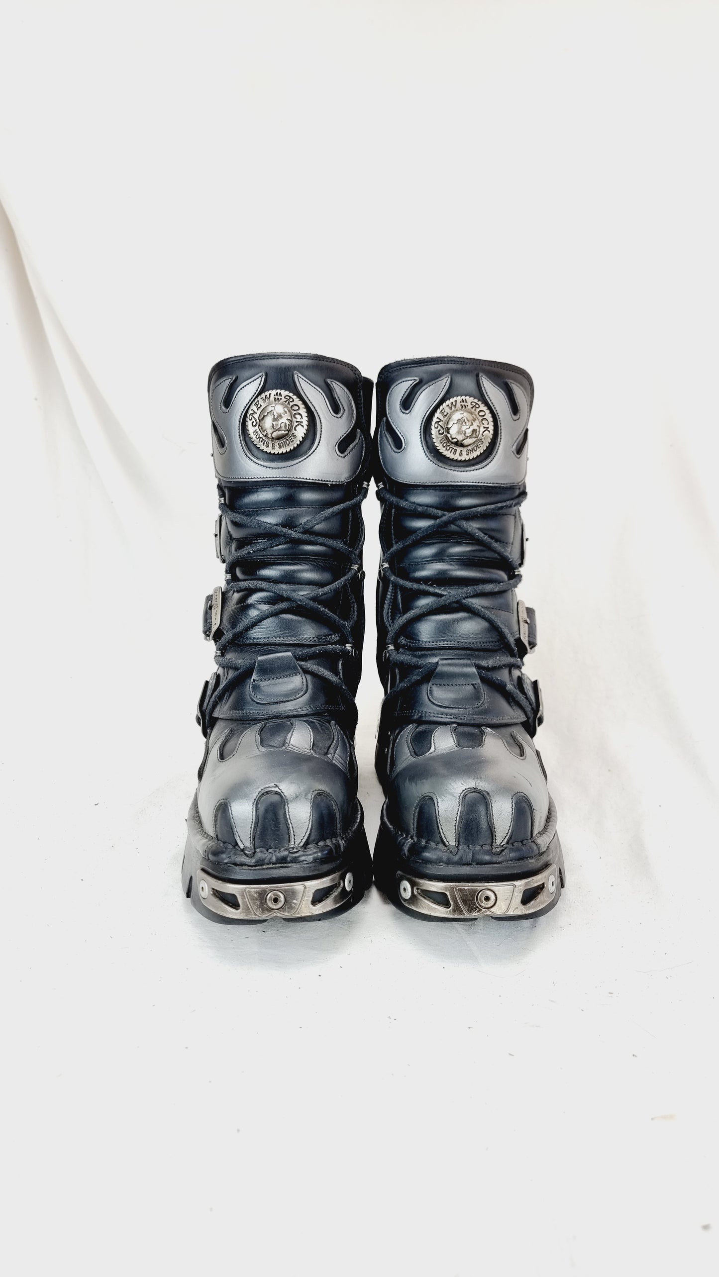 EU 40 / UK 7 New Rock Boots