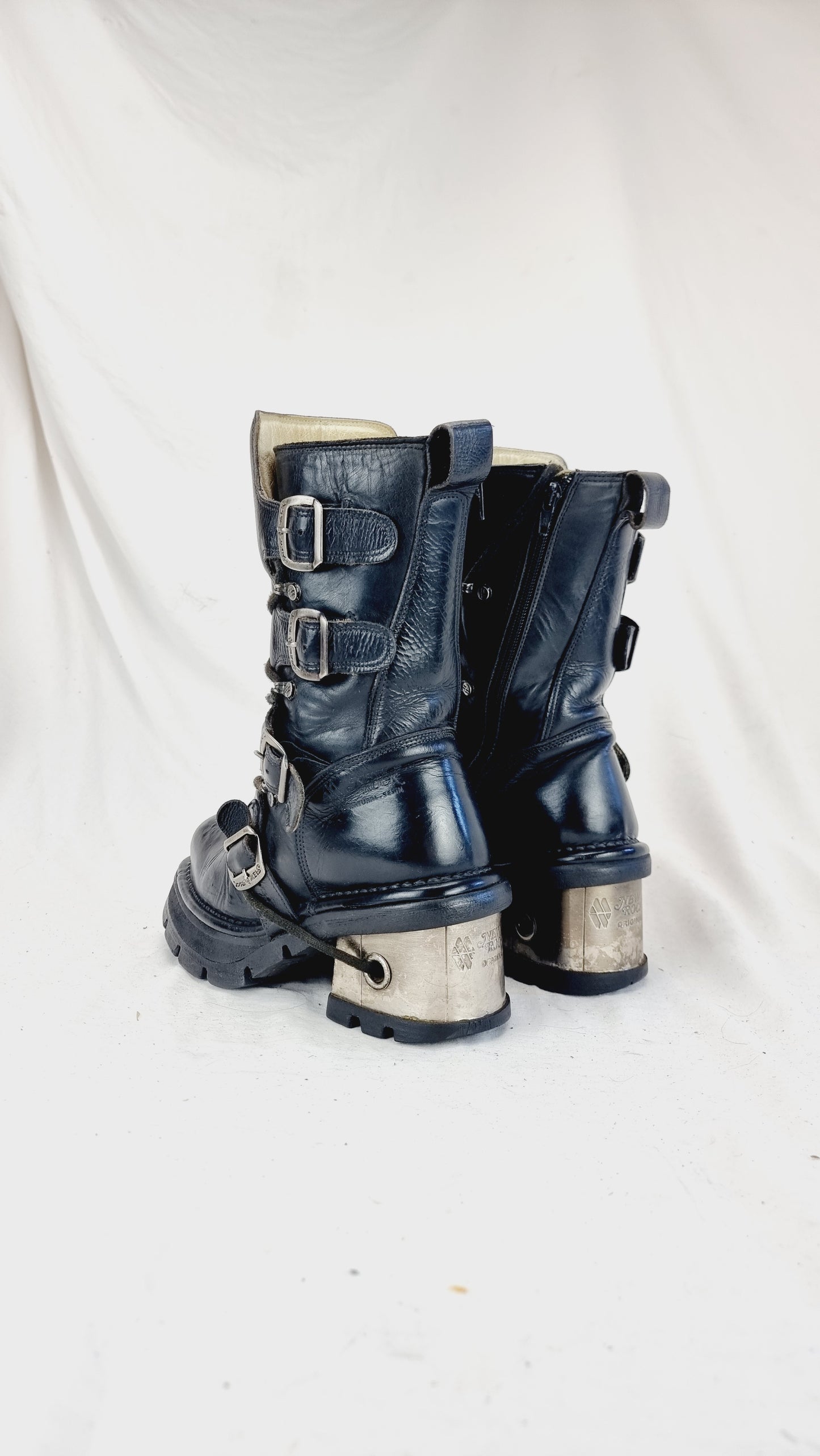 EU 39 / UK 6 New Rock Boots