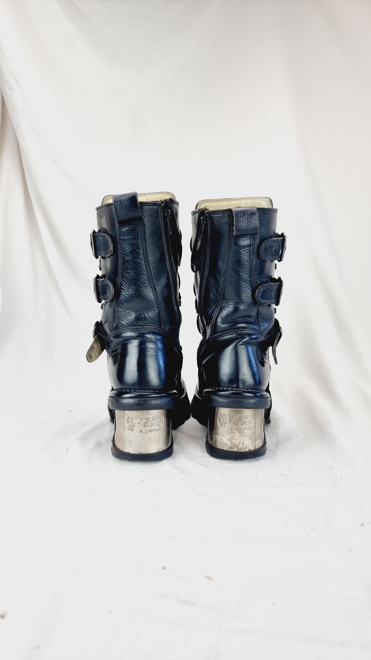 EU 39 / UK 6 New Rock Boots