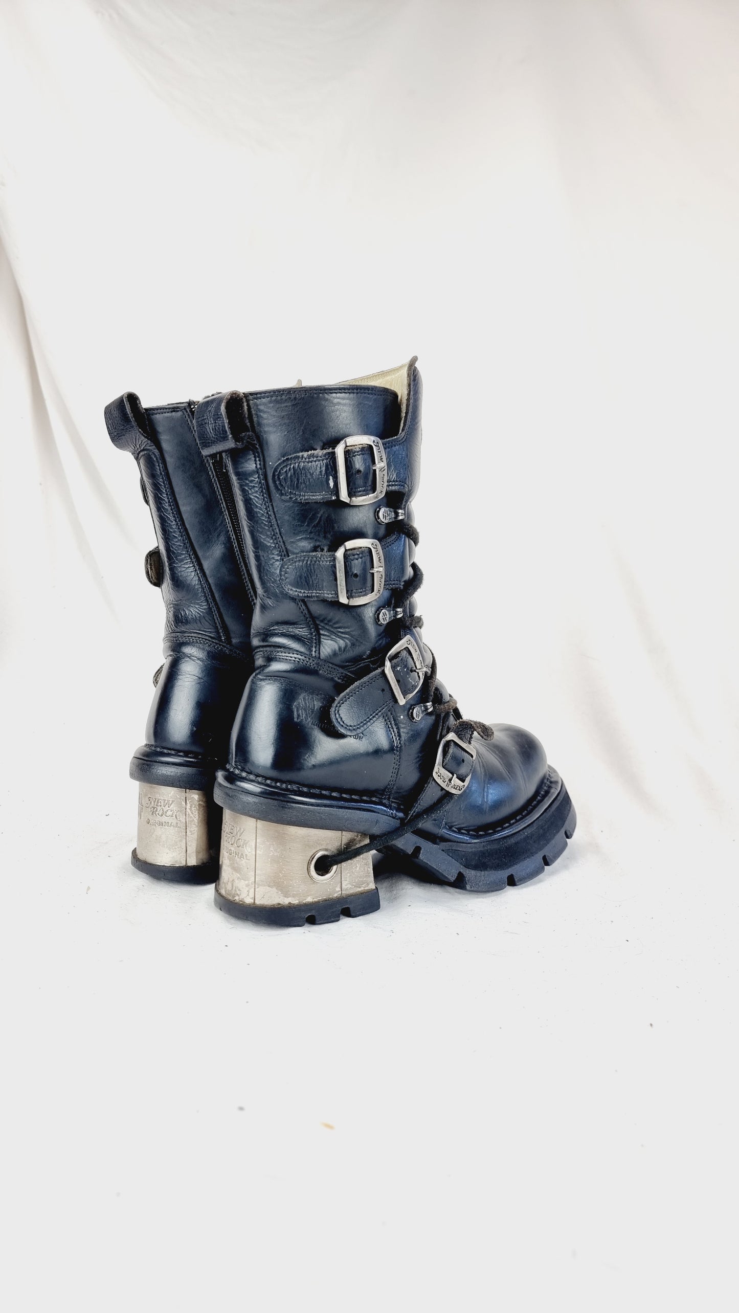 EU 39 / UK 6 New Rock Boots