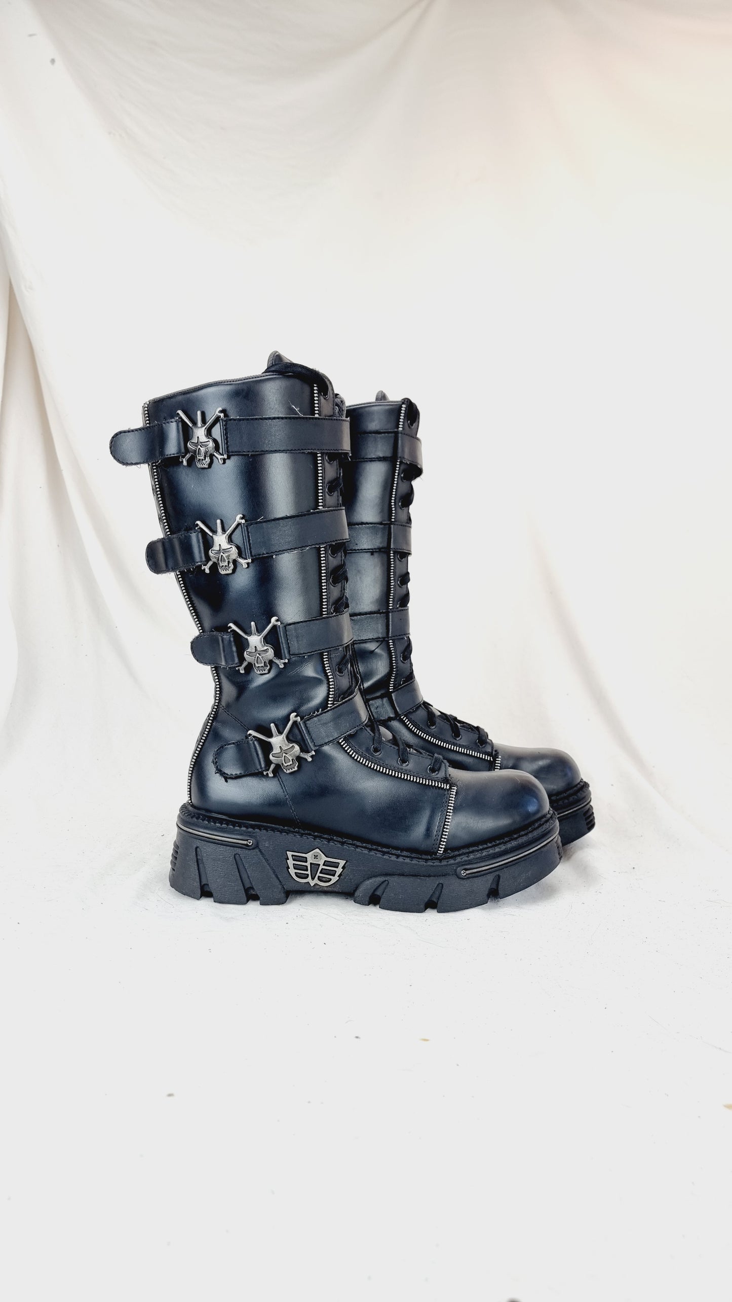 EU 44 / UK 10 Madfish Boots