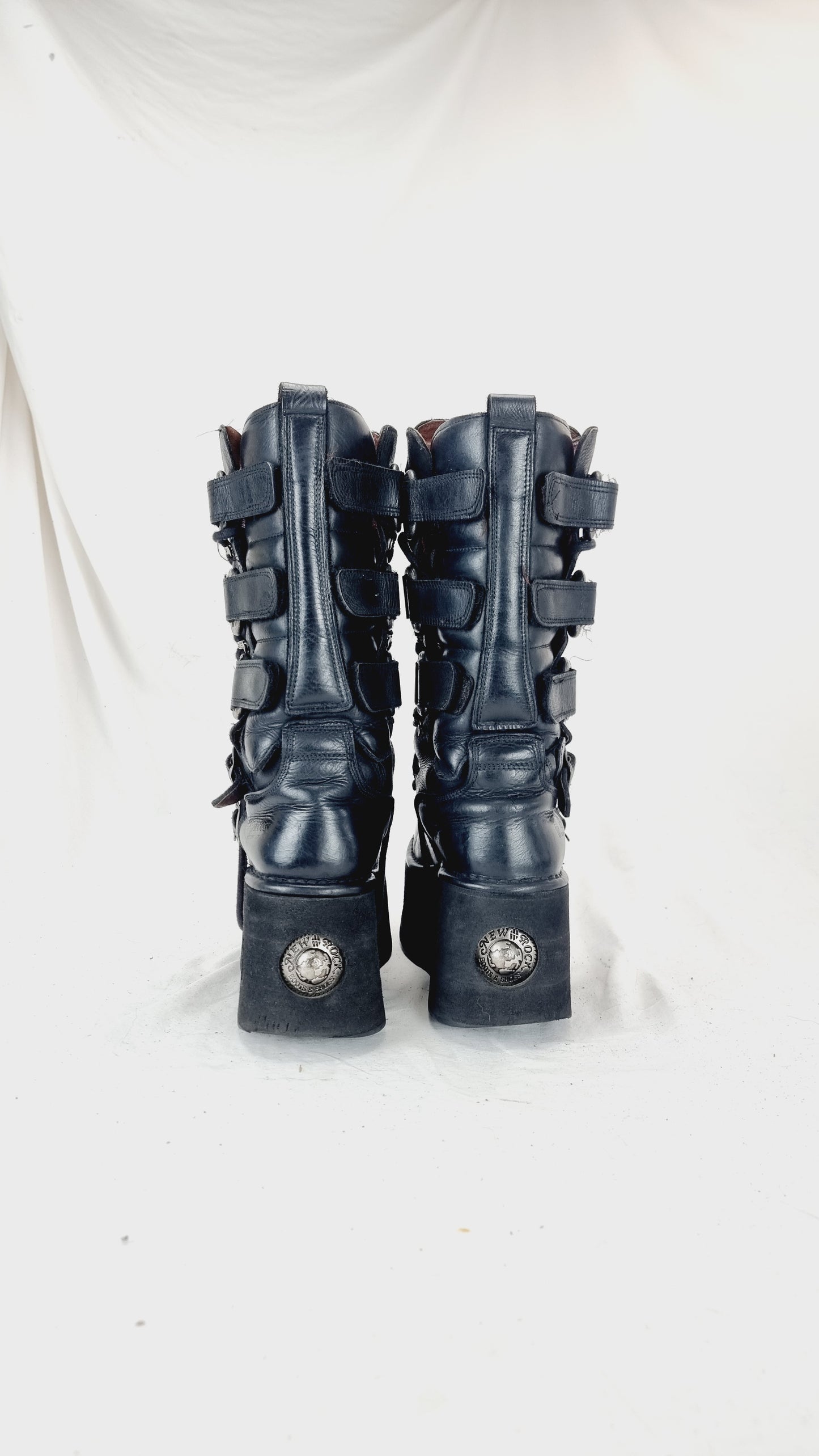 EU 41 / UK 7.5 New Rock Boots