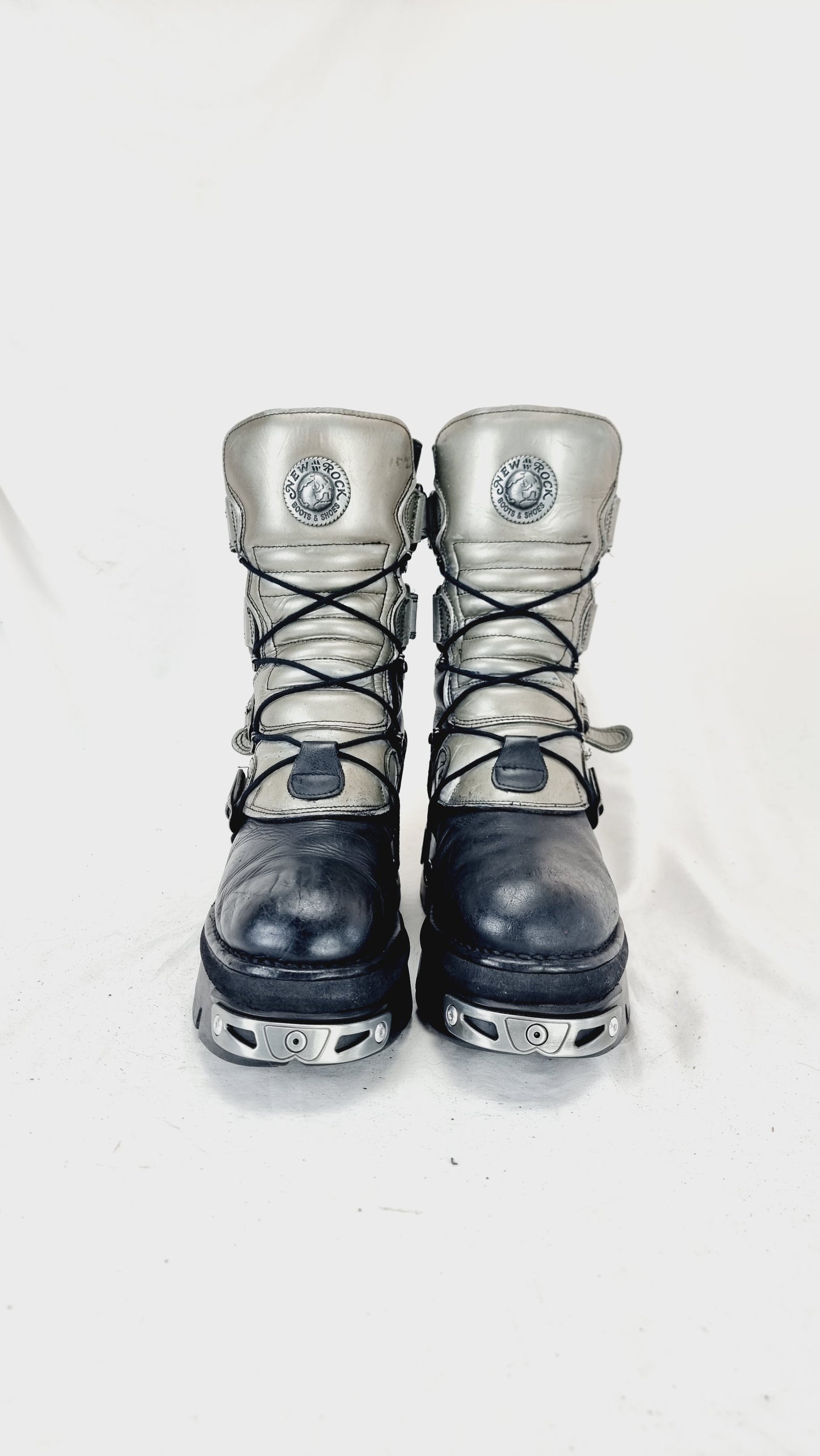 EU 45 / UK 10.5 New Rock Boots