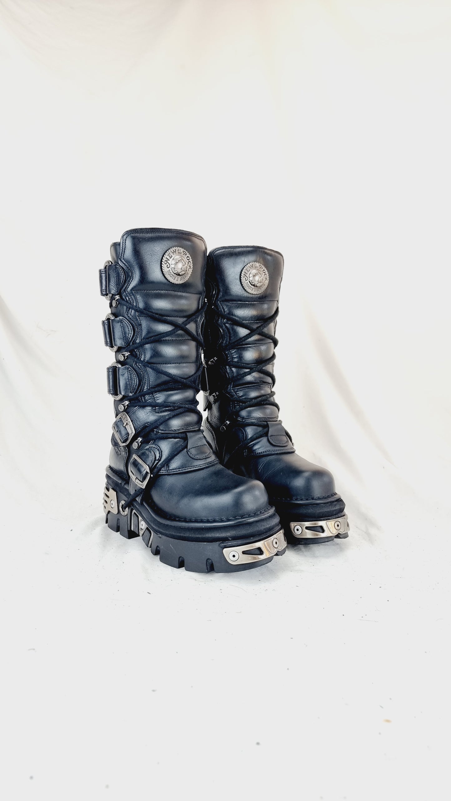 EU 37 / UK 4 New Rock Boots