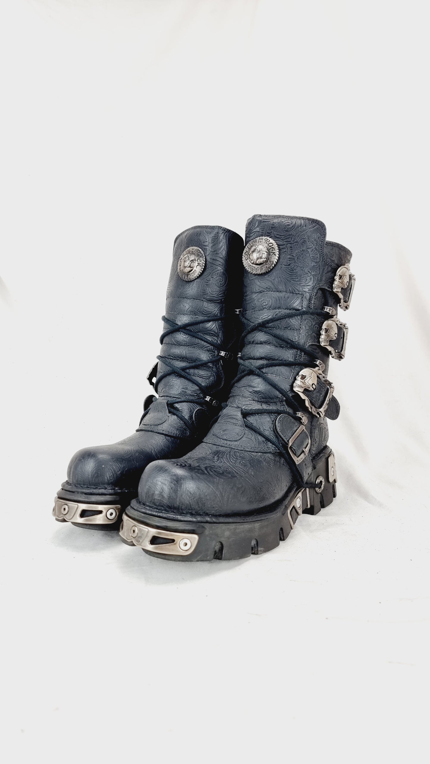 EU 41 / UK 7.5 New Rock Boots