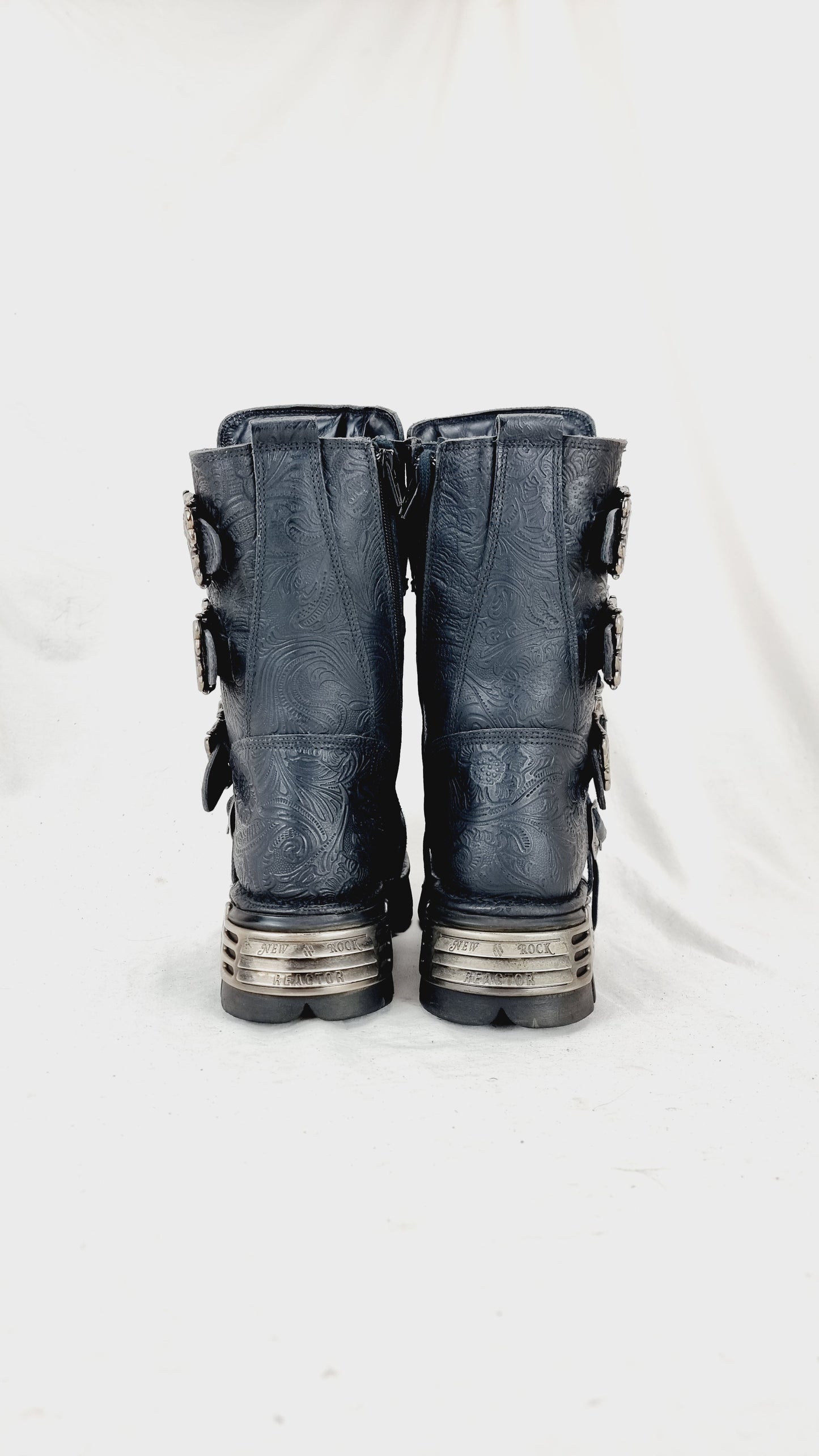 EU 41 / UK 7.5 New Rock Boots