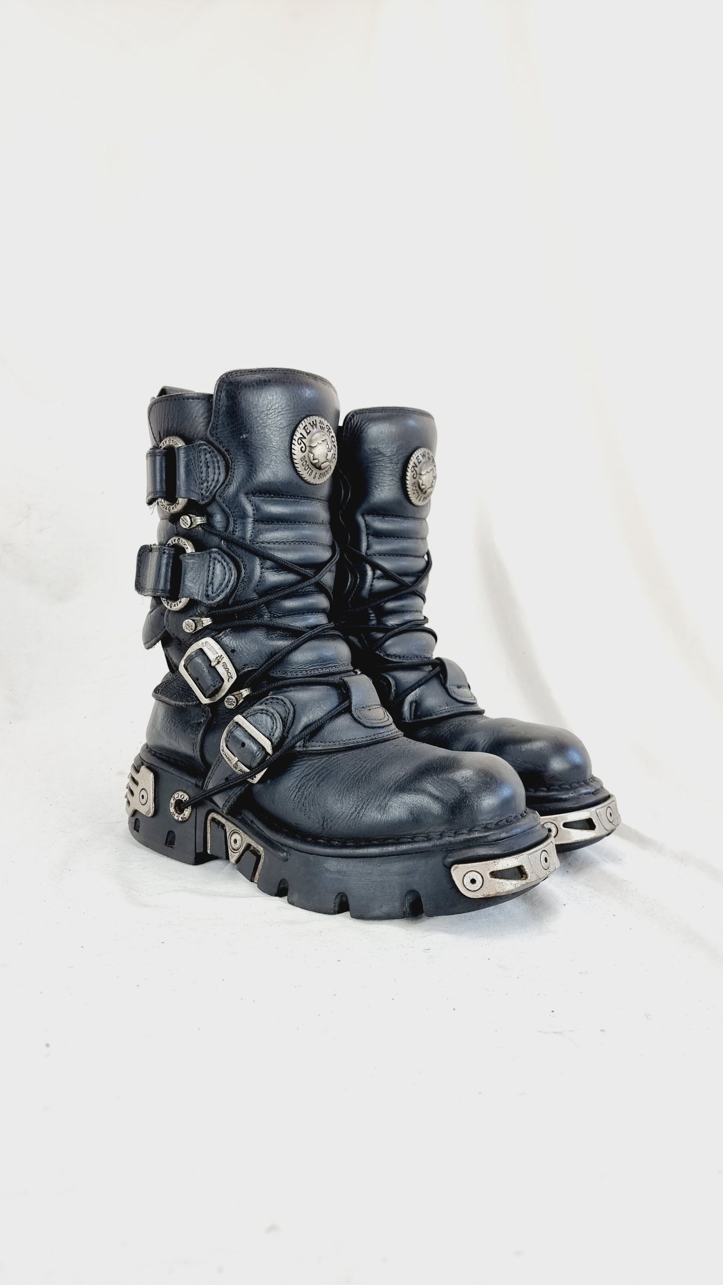 EU 40 / UK 7 New Rock Boots