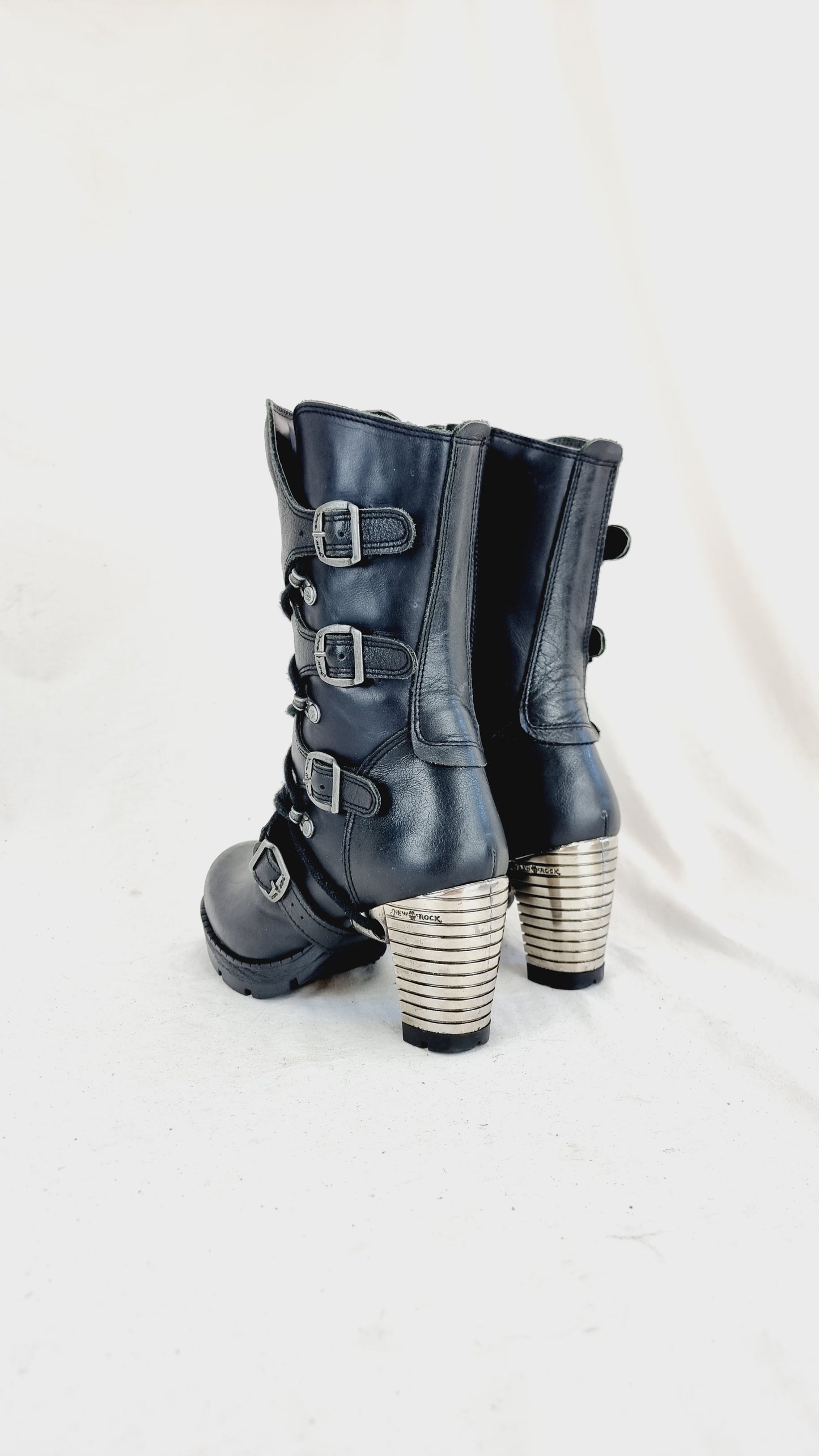 EU 38 / UK 5 New Rock Boots