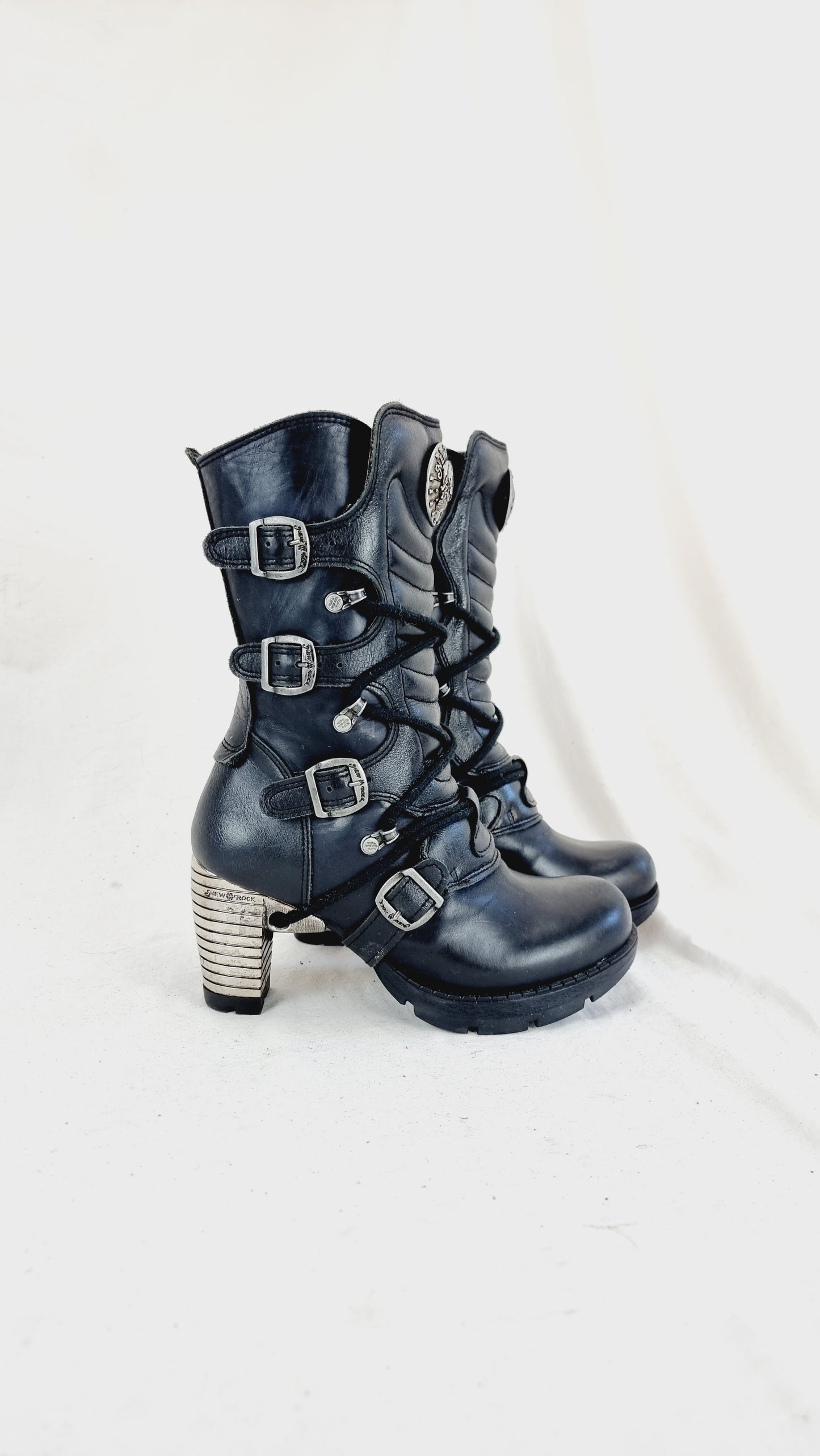 EU 38 / UK 5 New Rock Boots