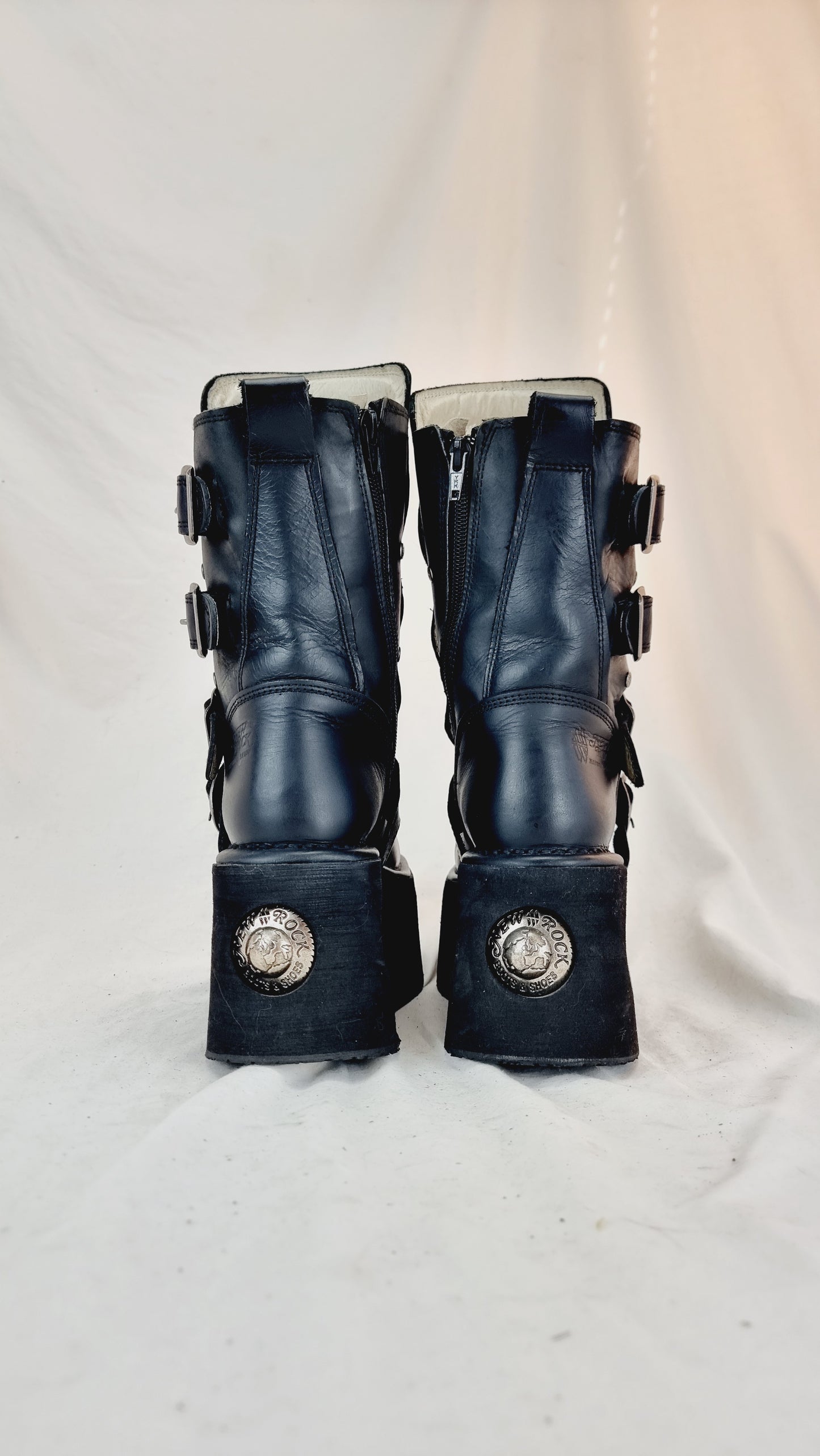 EU 36 / UK 3 New Rock Boots