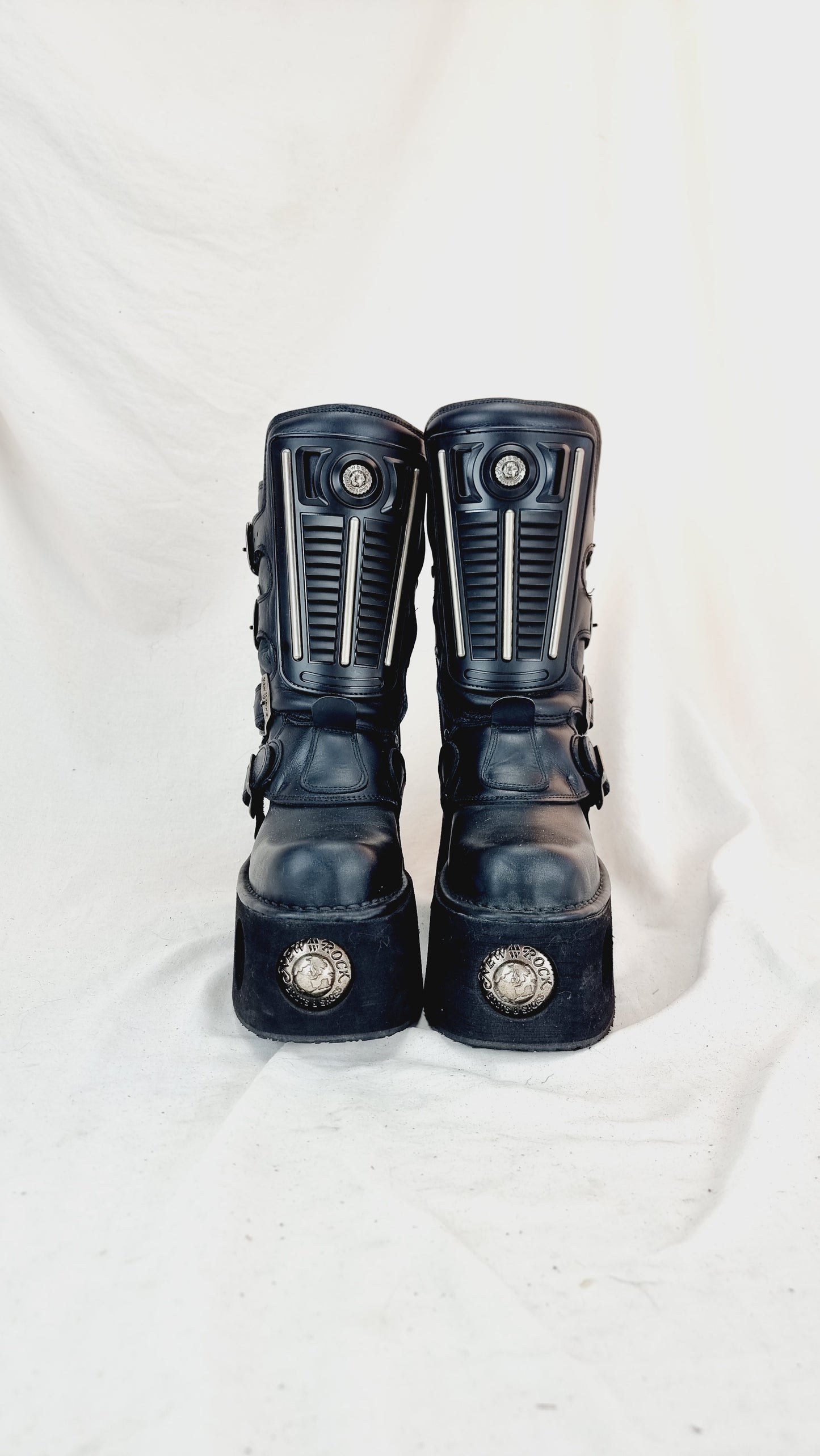 EU 36 / UK 3 New Rock Boots