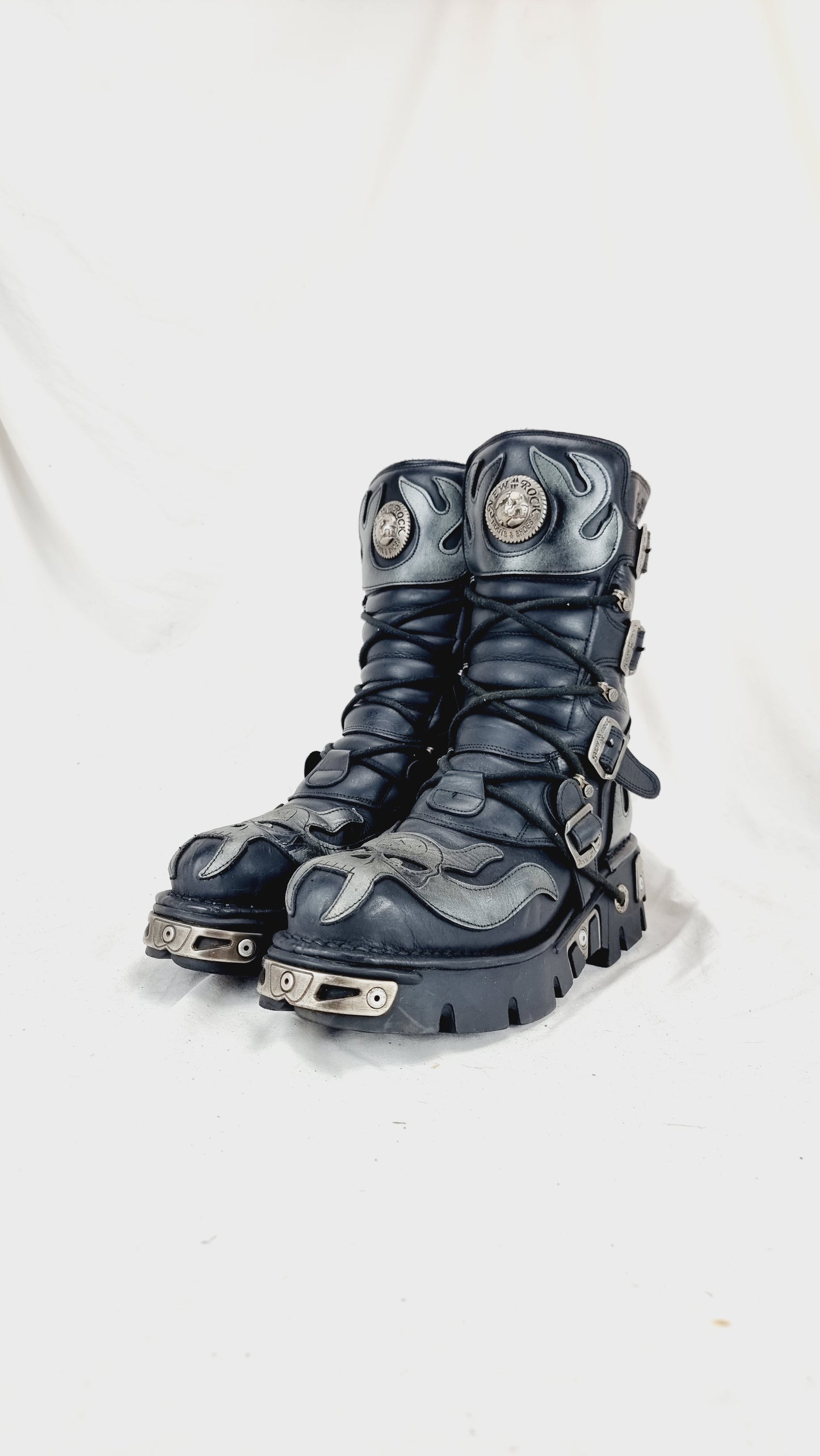 EU 45 / UK 10.5 New Rock Boots