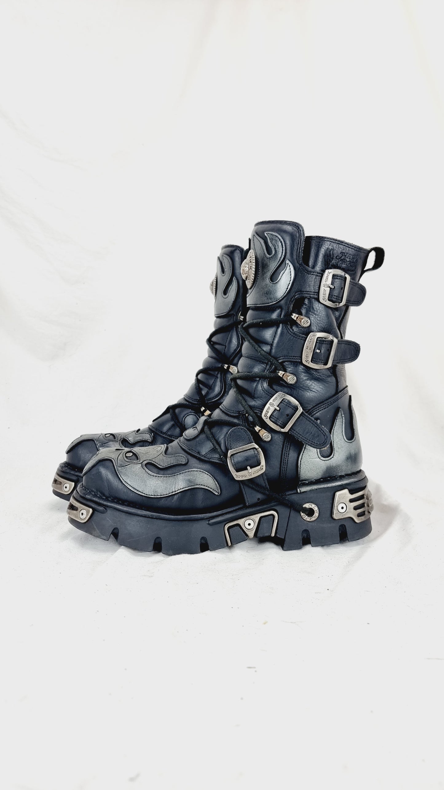EU 45 / UK 10.5 New Rock Boots