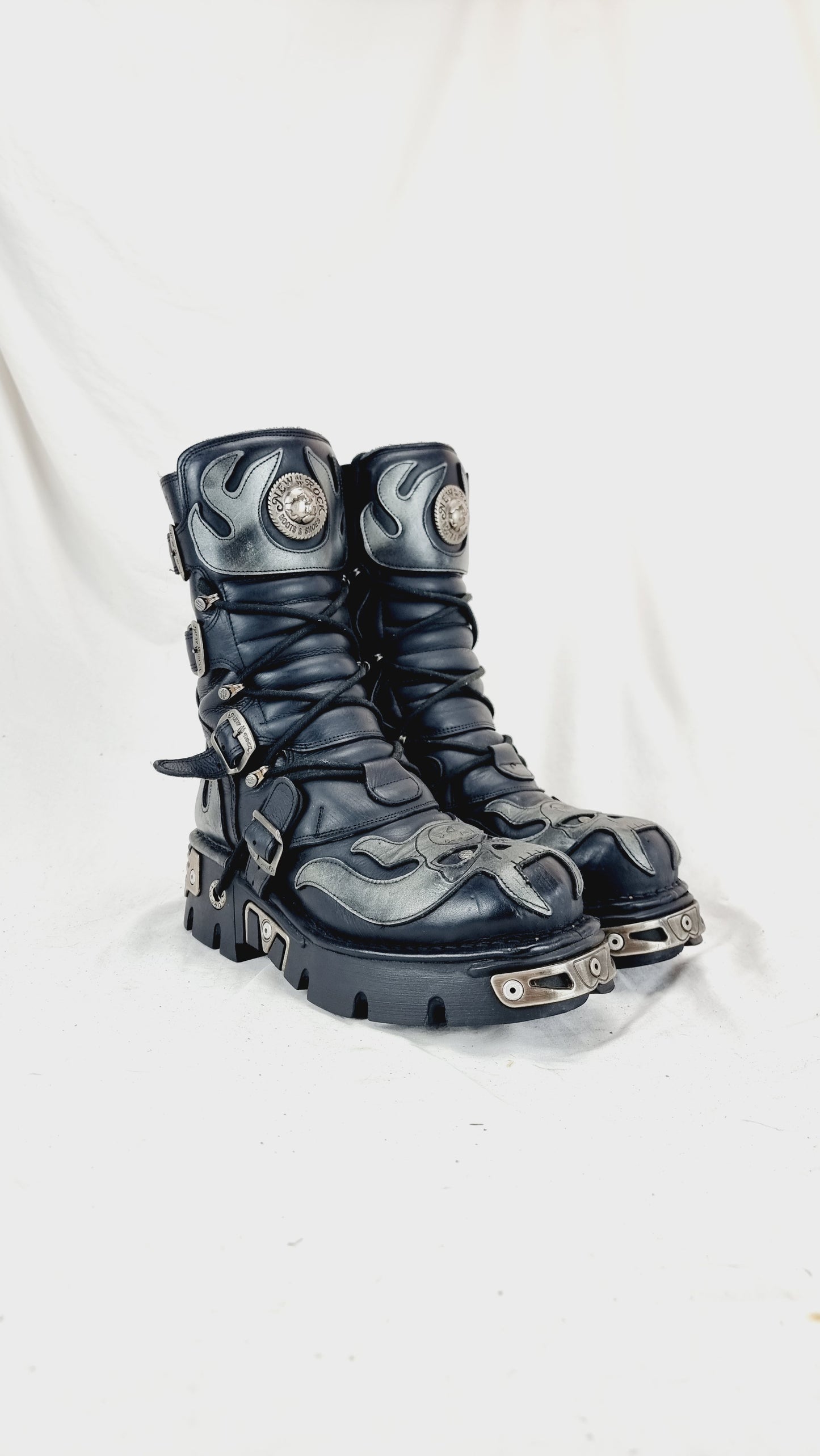 EU 45 / UK 10.5 New Rock Boots