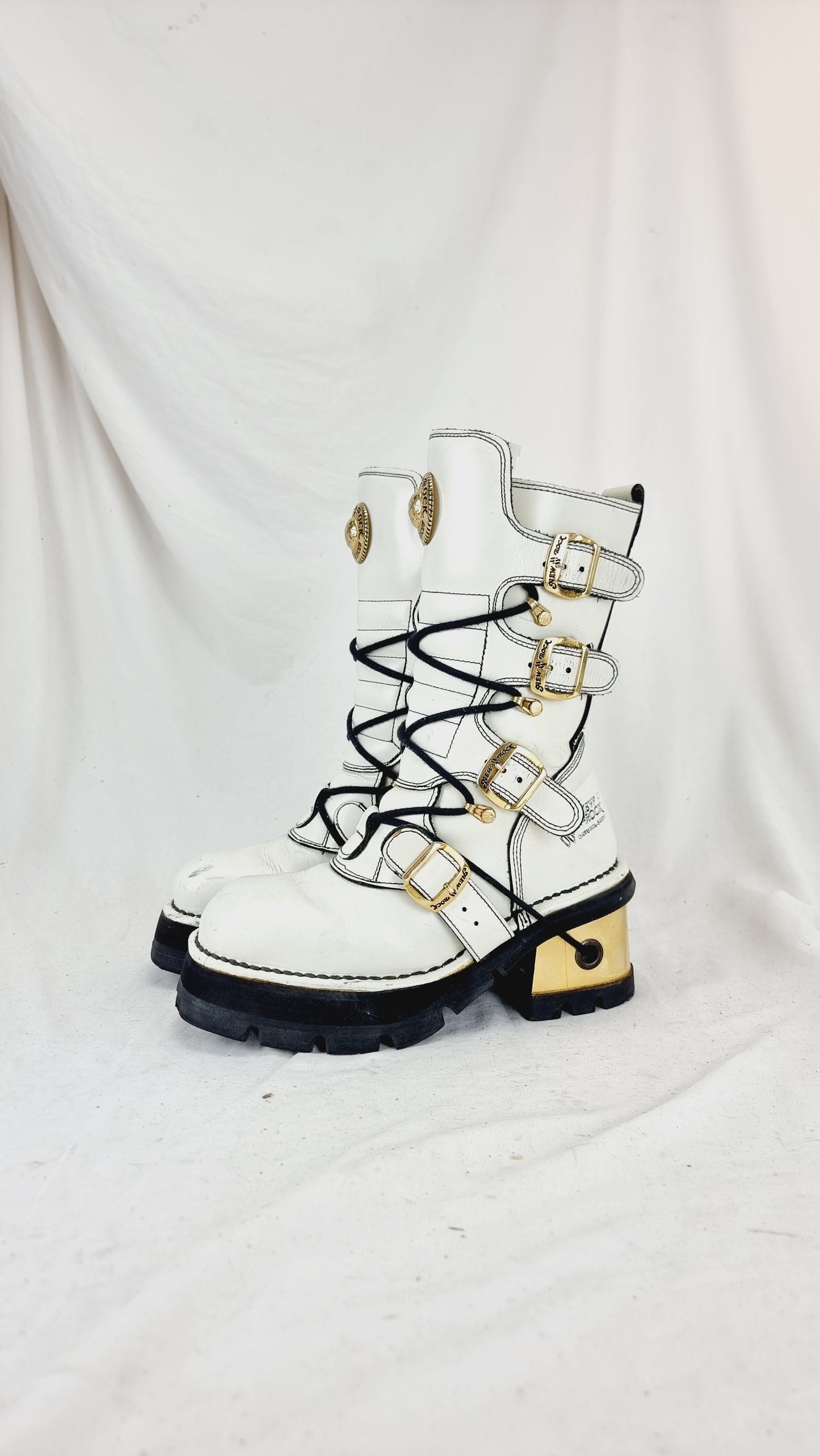EU 40 / UK 7 New Rock Boots