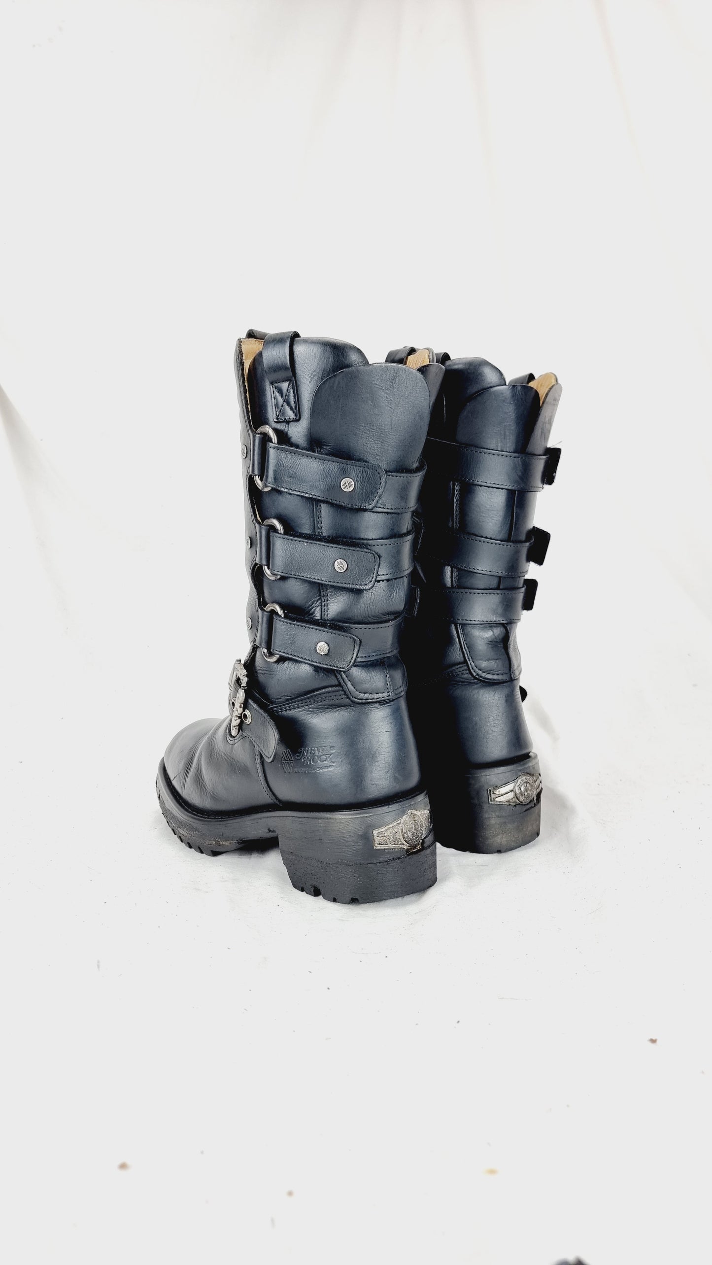 EU 42 / UK 8 New Rock Boots