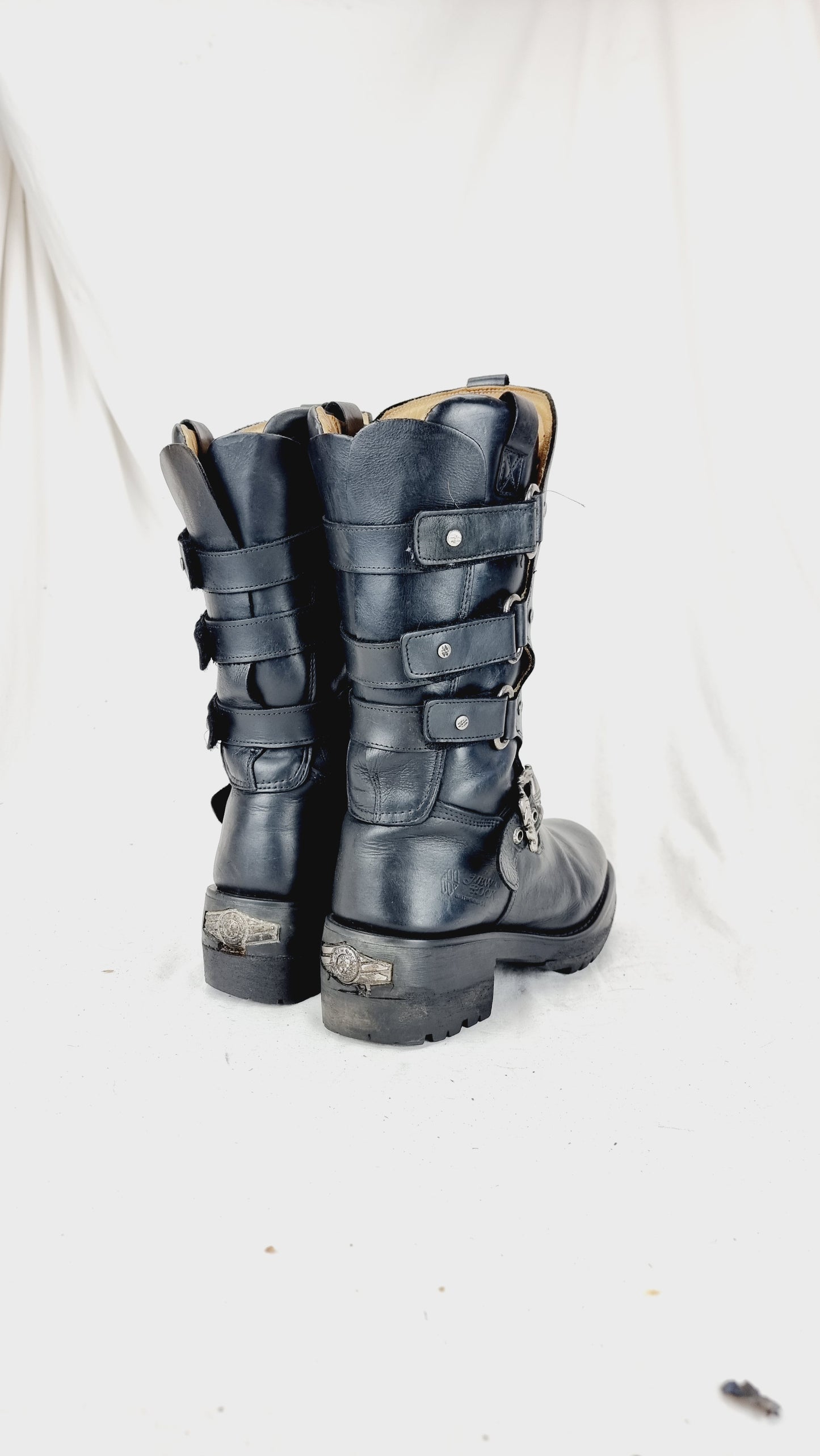 EU 42 / UK 8 New Rock Boots