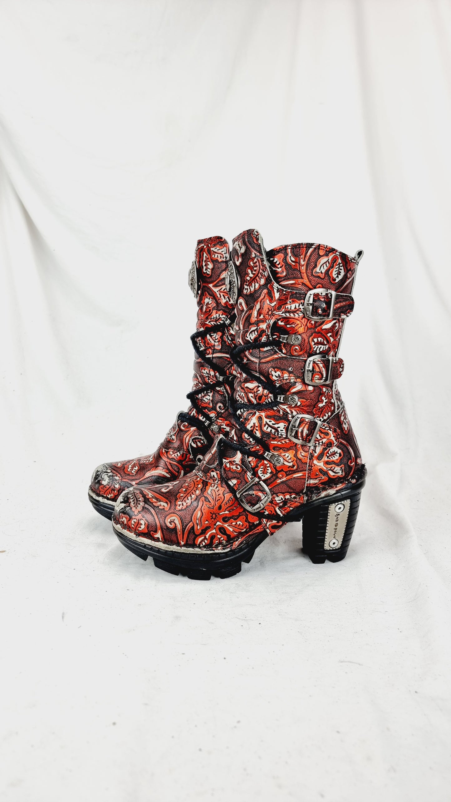 EU 39 / UK 6 New Rock Boots