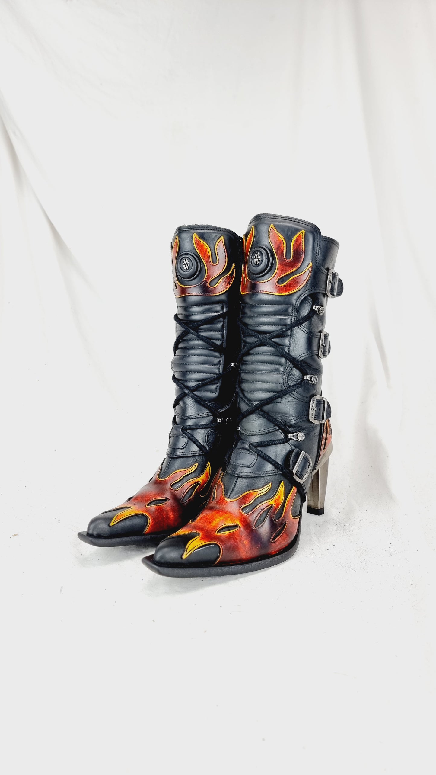 EU 37 / UK 4 New Rock Boots