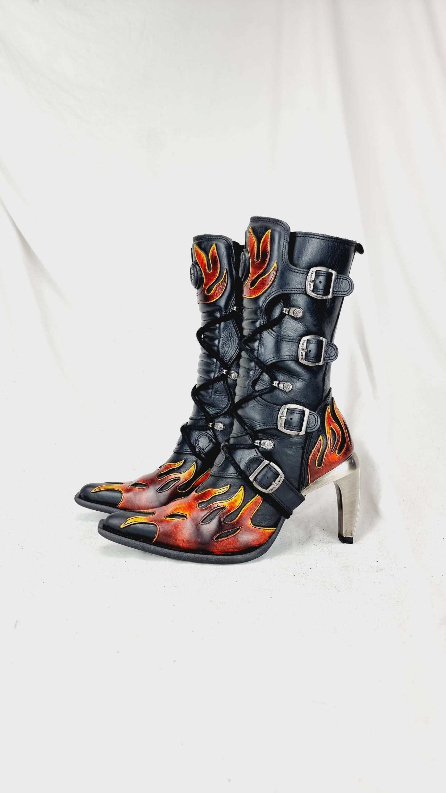 EU 37 / UK 4 New Rock Boots