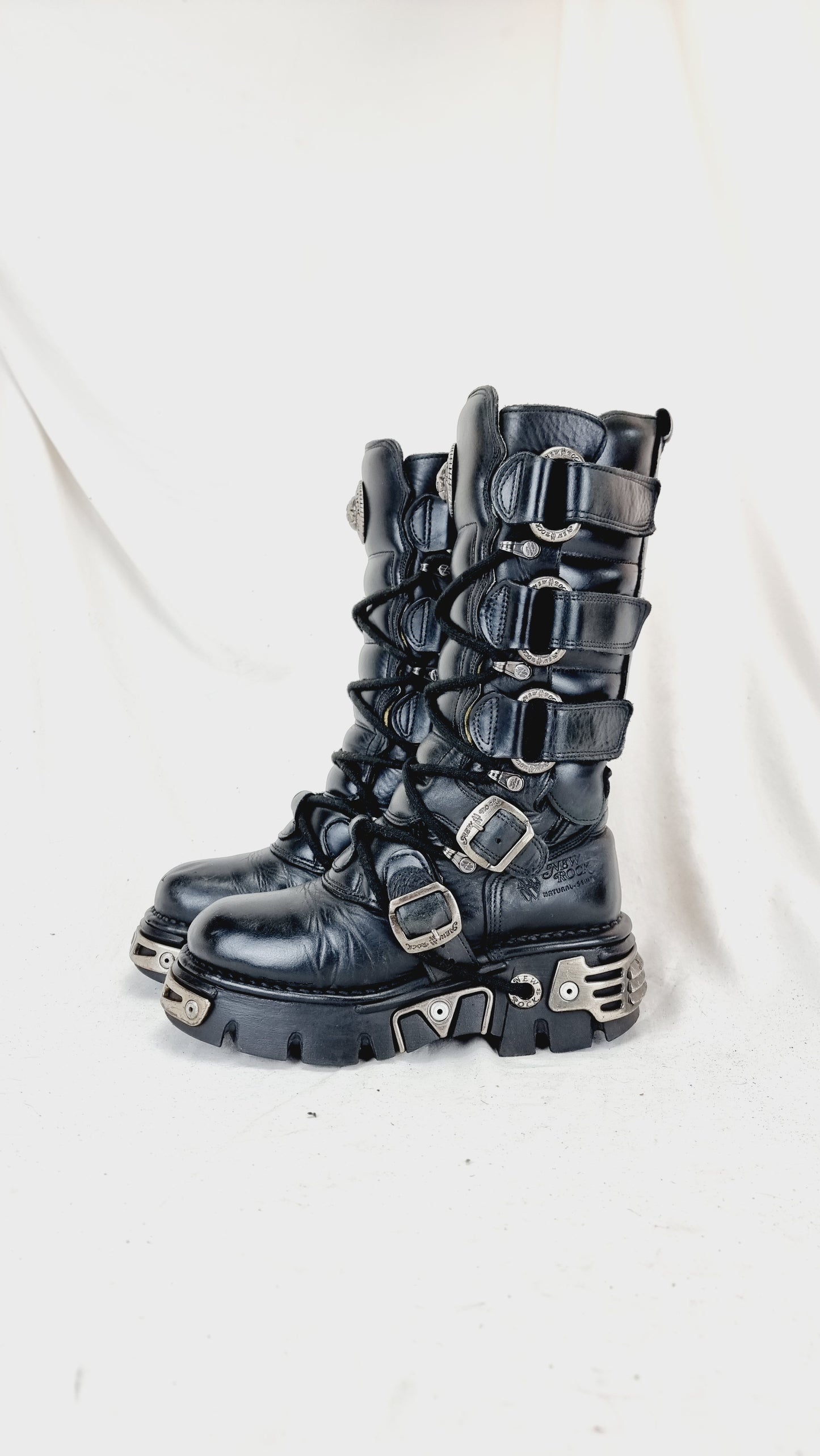 EU 37 / UK 4 New Rock Boots