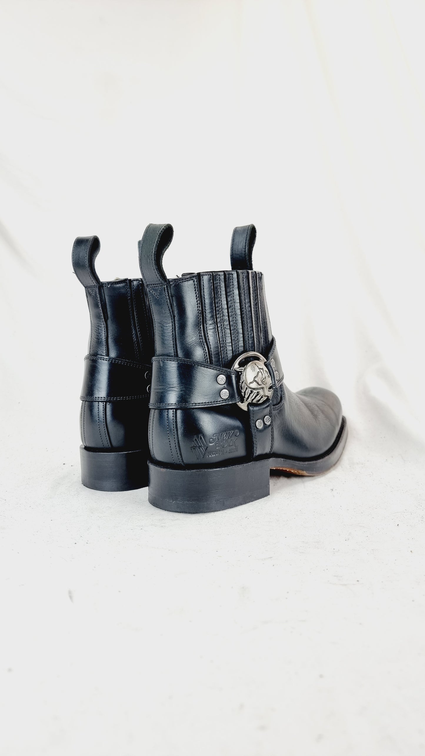 EU 40 / UK 7 New Rock Boots