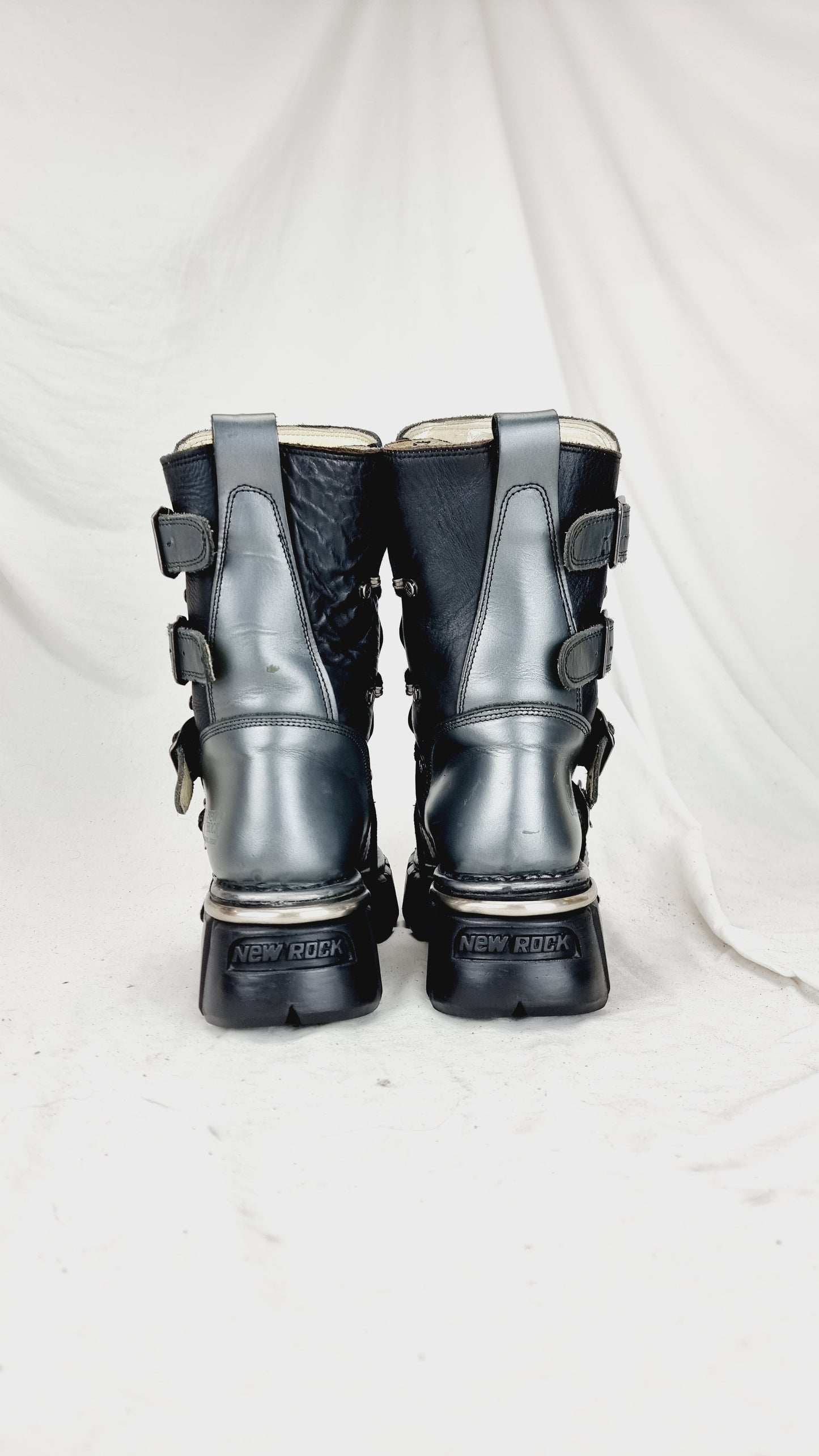 EU 39 / UK 6 New Rock Boots