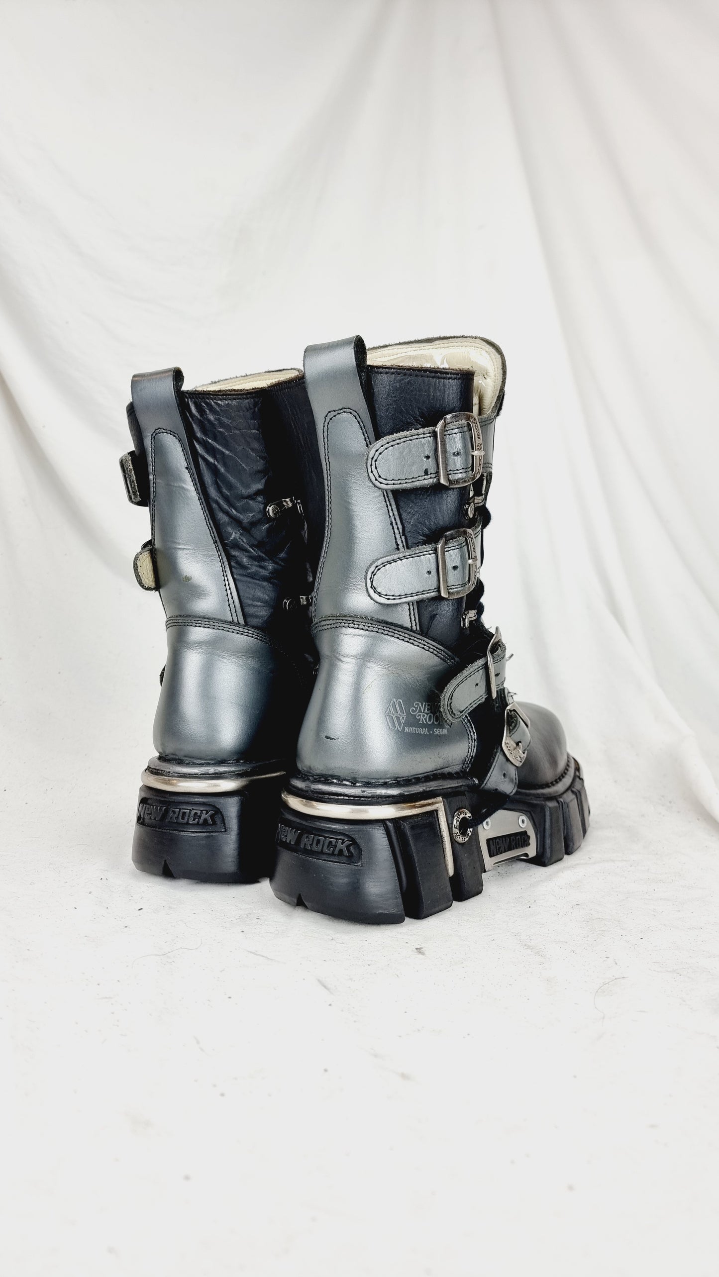EU 39 / UK 6 New Rock Boots