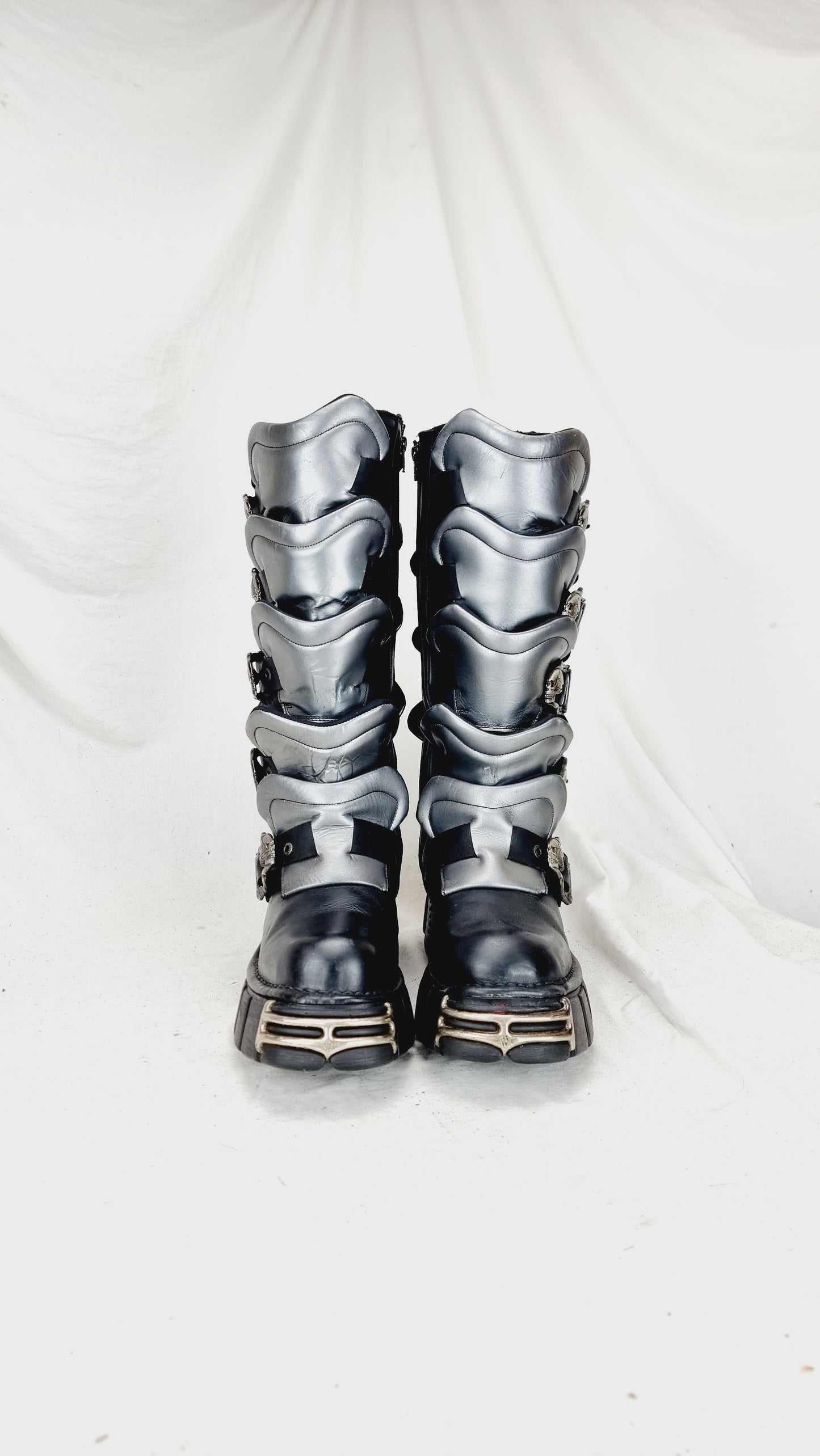 EU 43 / UK 9 New Rock Boots