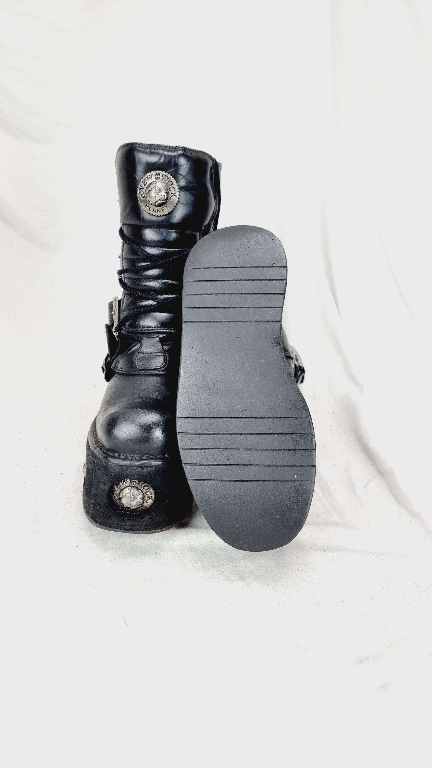 EU 40 / UK 7 New Rock Boots