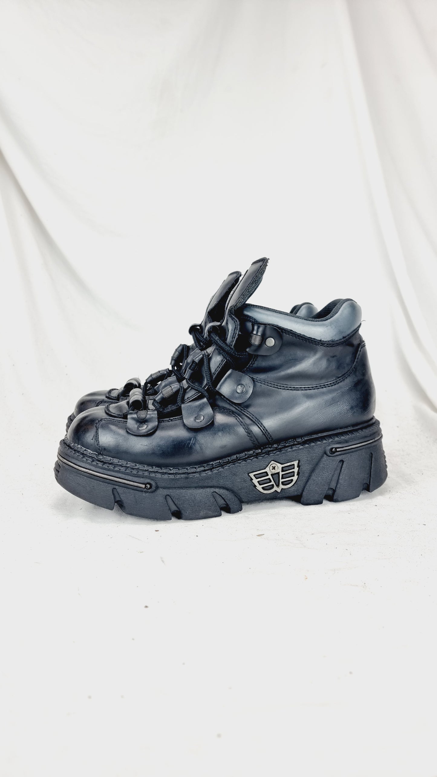 EU 44 / UK 10 Madfish Boots