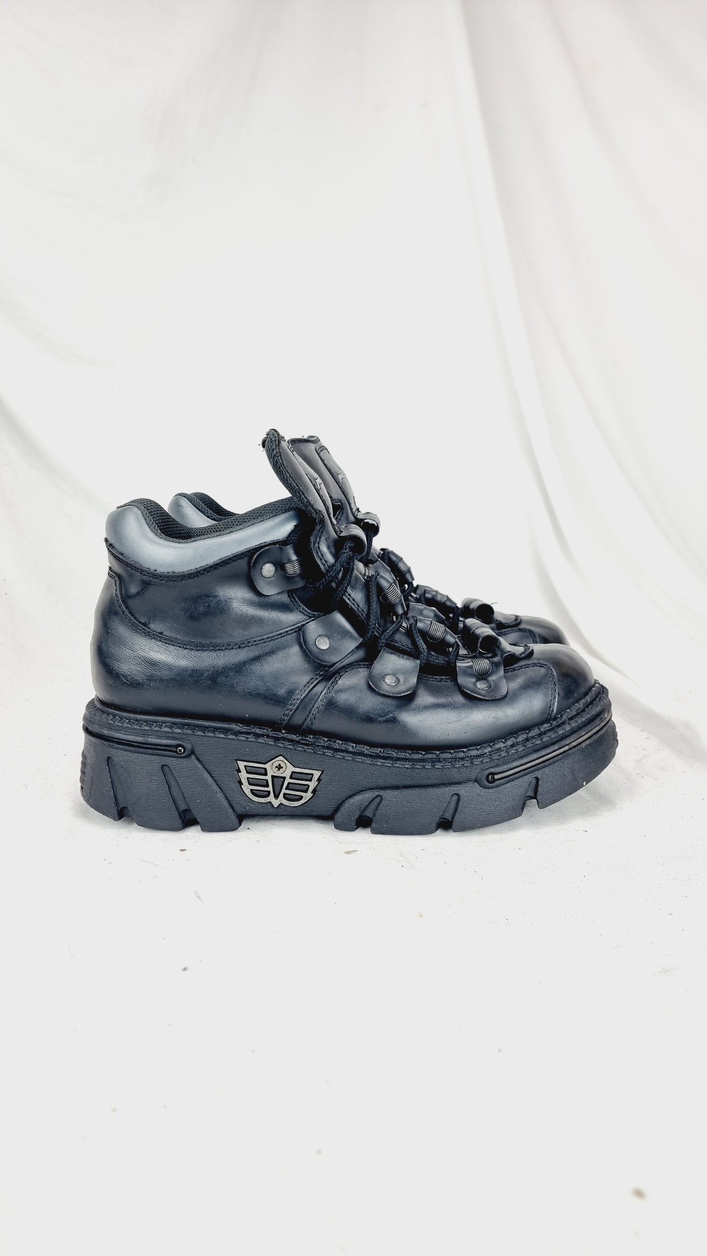EU 44 / UK 10 Madfish Boots