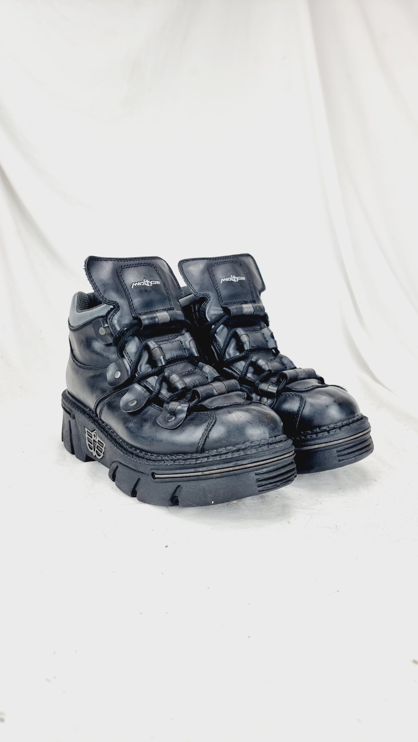 EU 44 / UK 10 Madfish Boots