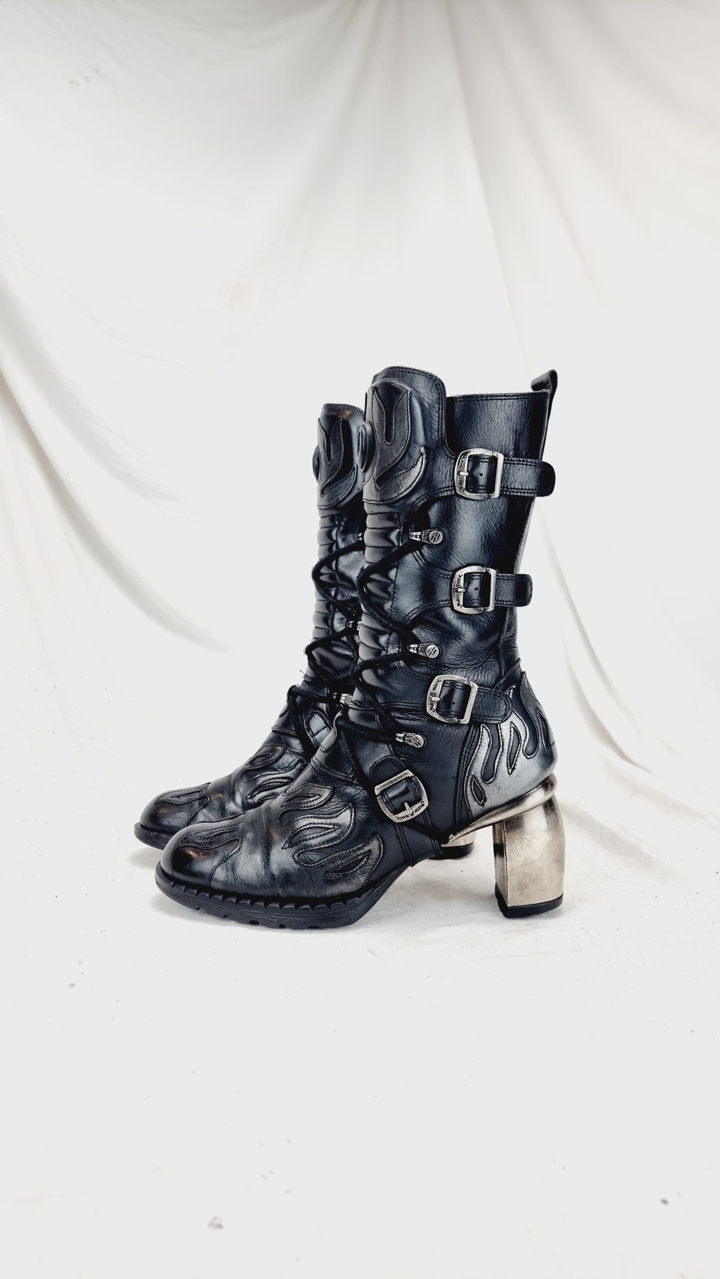 EU 39 / UK 6 New Rock Boots