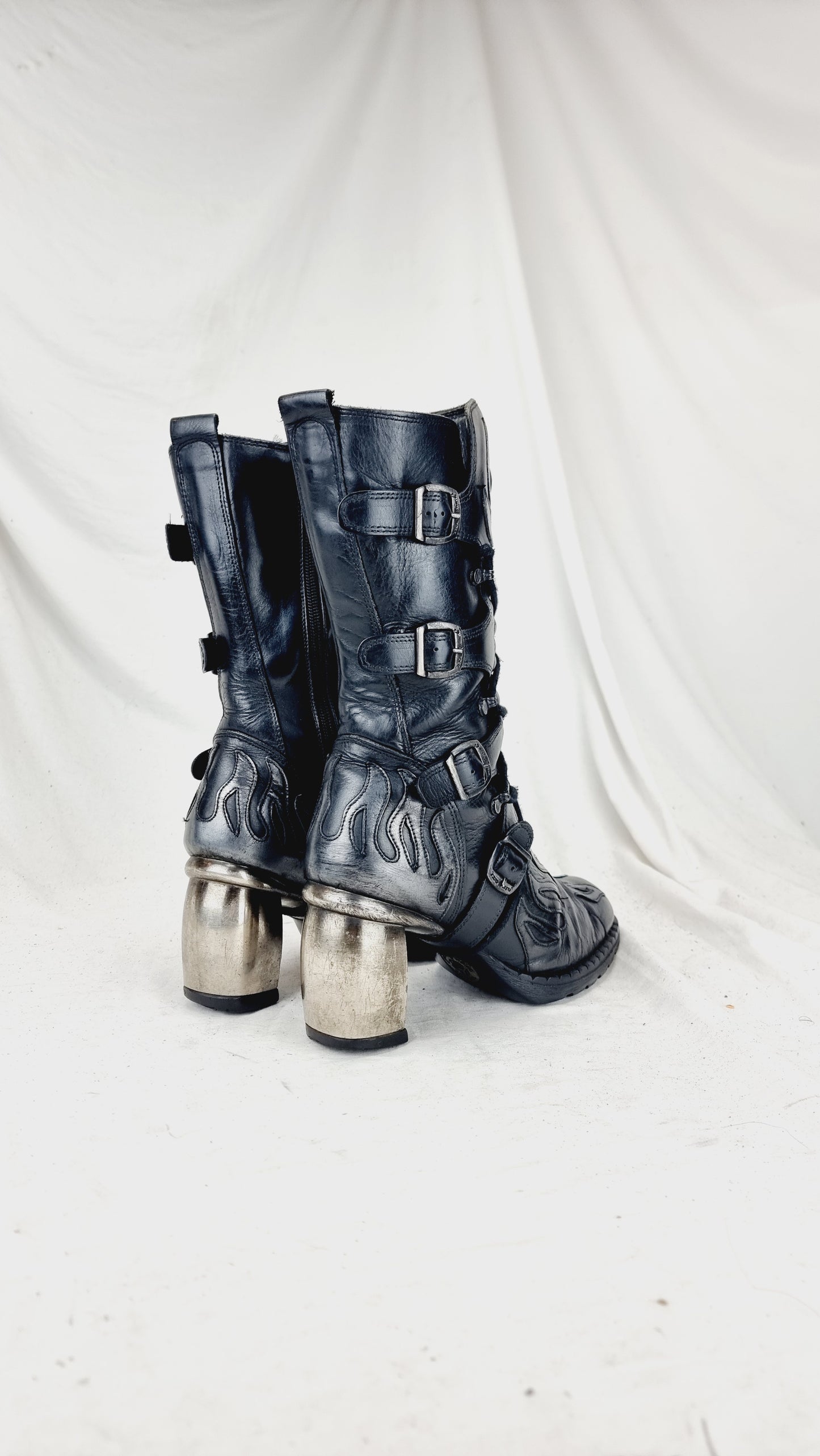 EU 39 / UK 6 New Rock Boots
