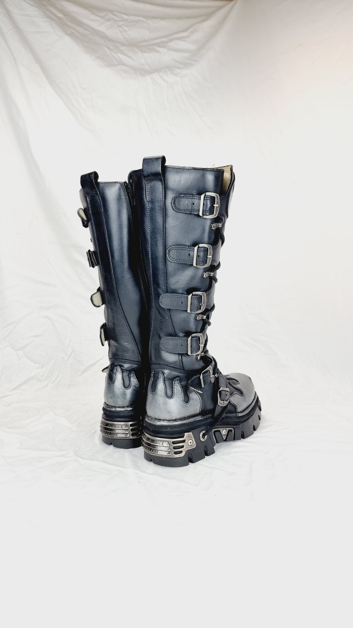 EU 43 / UK 9 New Rock Boots